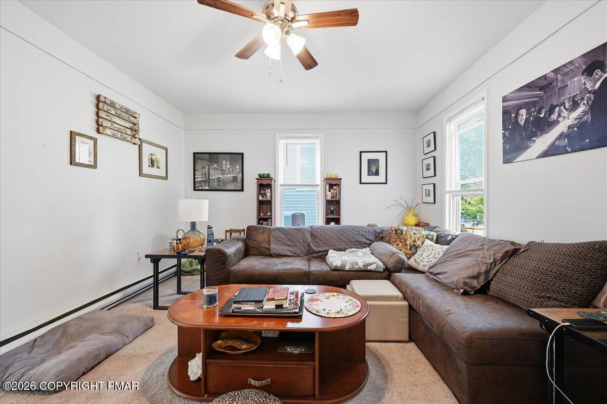 102 E Brown Street Property Photo 10