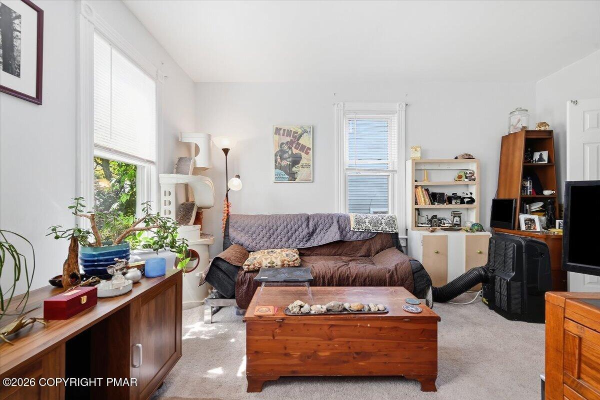102 E Brown Street Property Photo 16