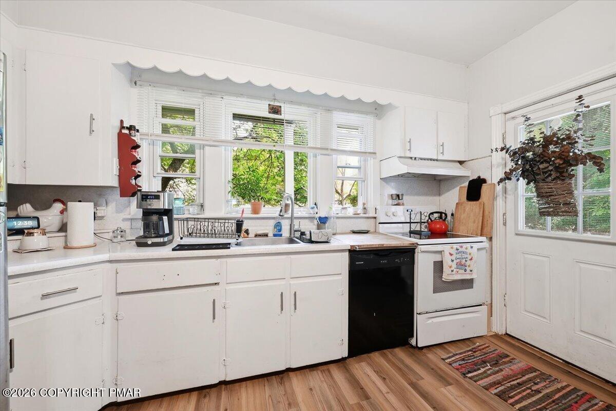 102 E Brown Street Property Photo 29