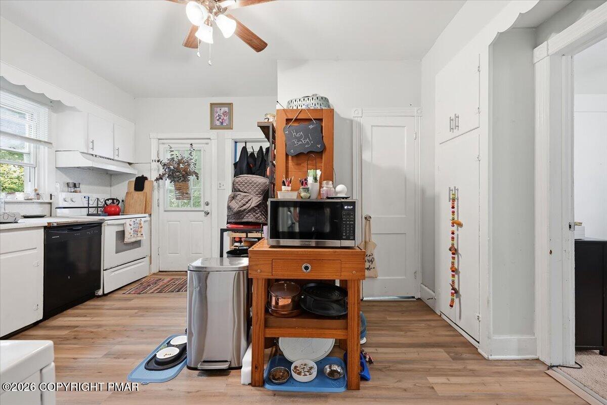 102 E Brown Street Property Photo 32