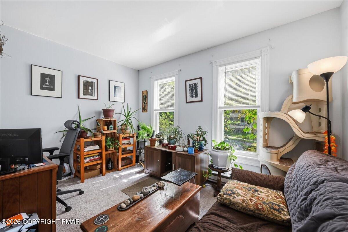 102 E Brown Street Property Photo 34