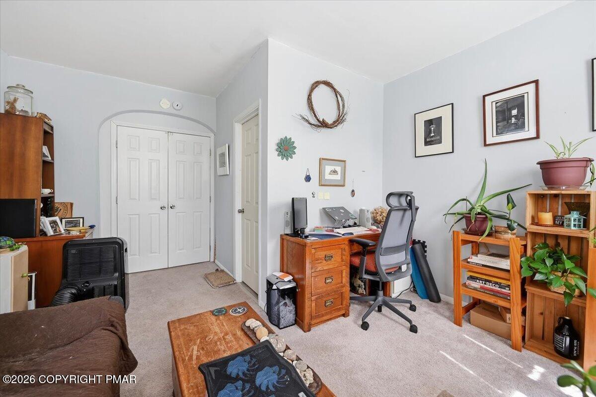 102 E Brown Street Property Photo 36