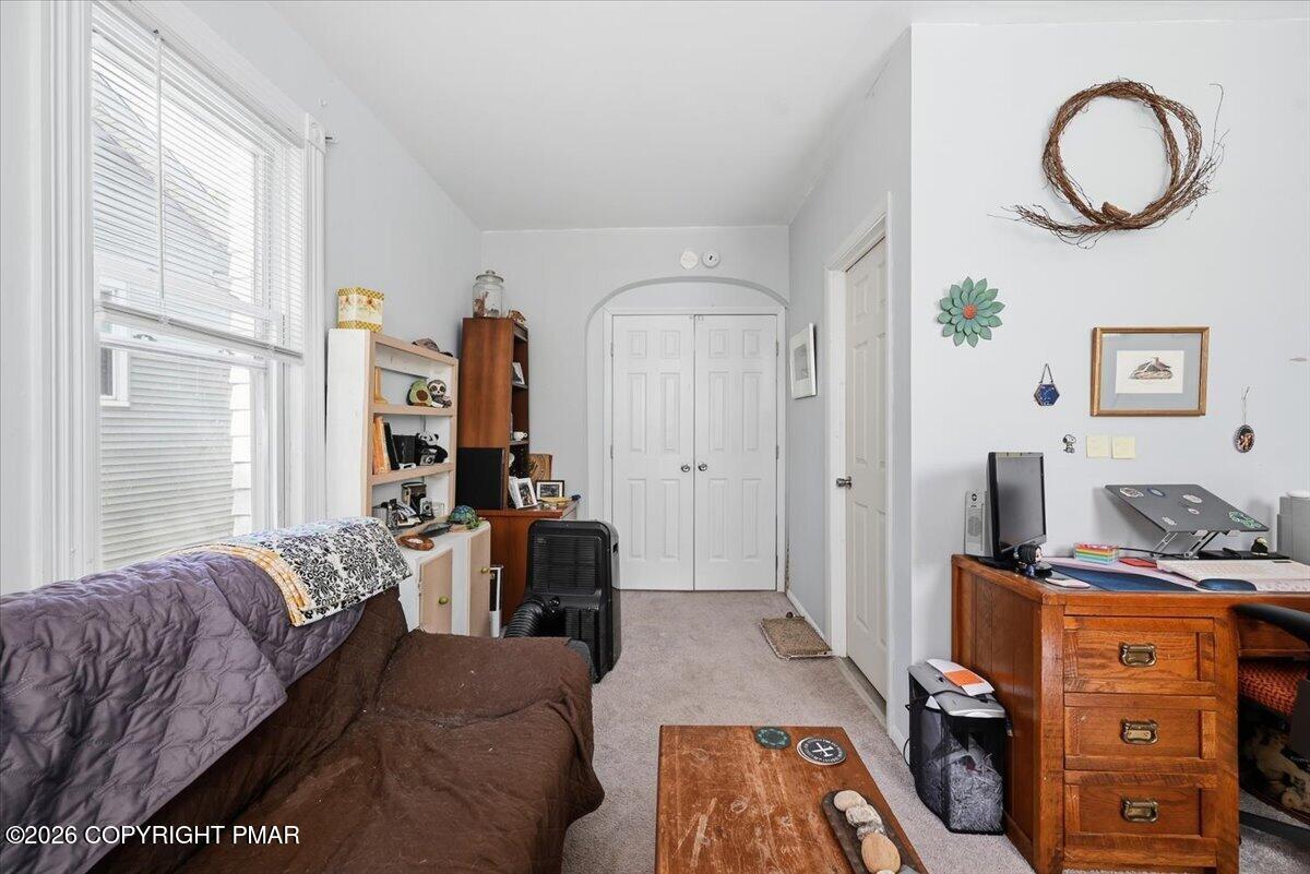102 E Brown Street Property Photo 37