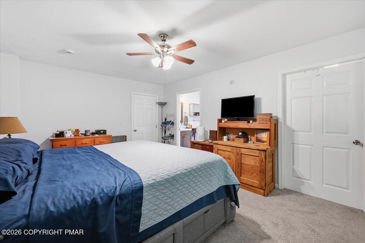 102 E Brown Street Property Photo 52