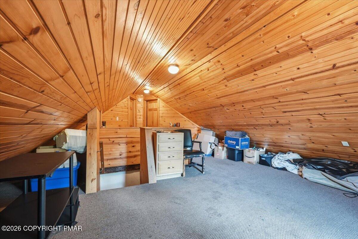 102 E Brown Street Property Photo 81