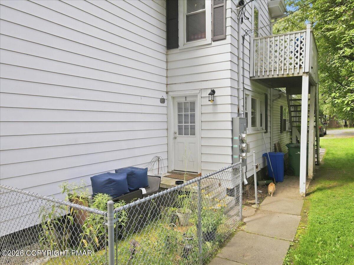 102 E Brown Street Property Photo 95
