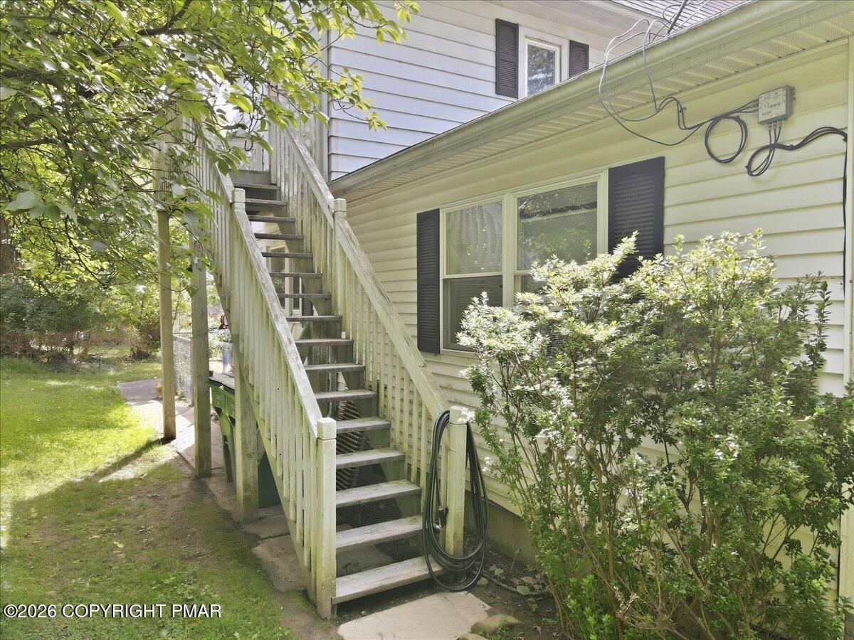 102 E Brown Street Property Photo 97