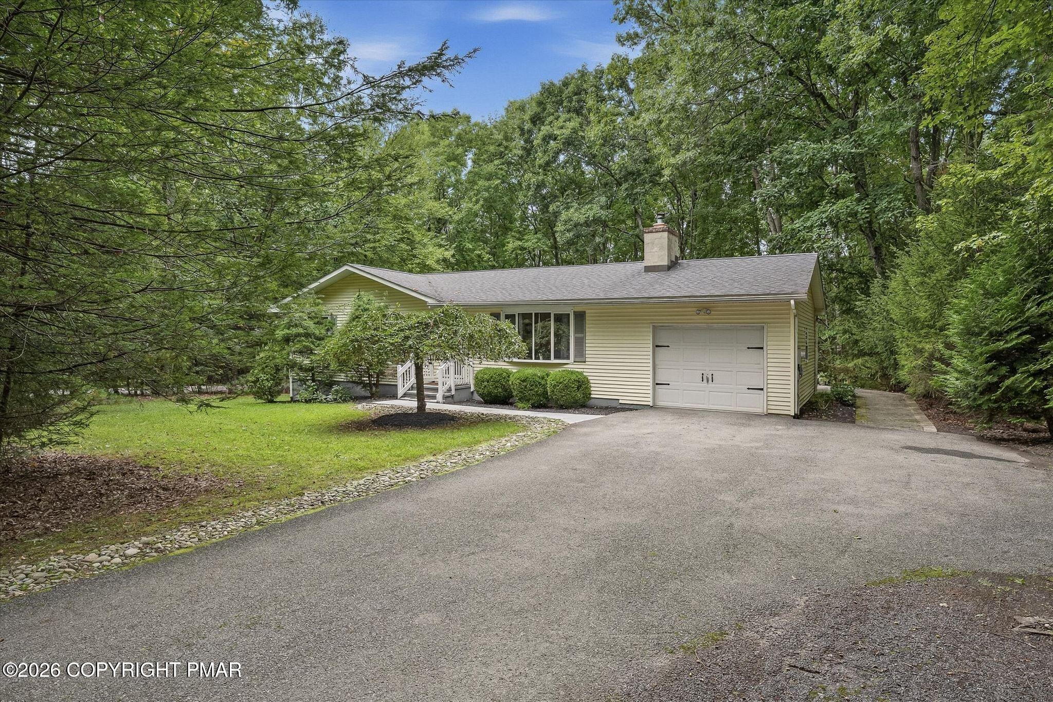 149 Pine Hollow Road Property Photo 2