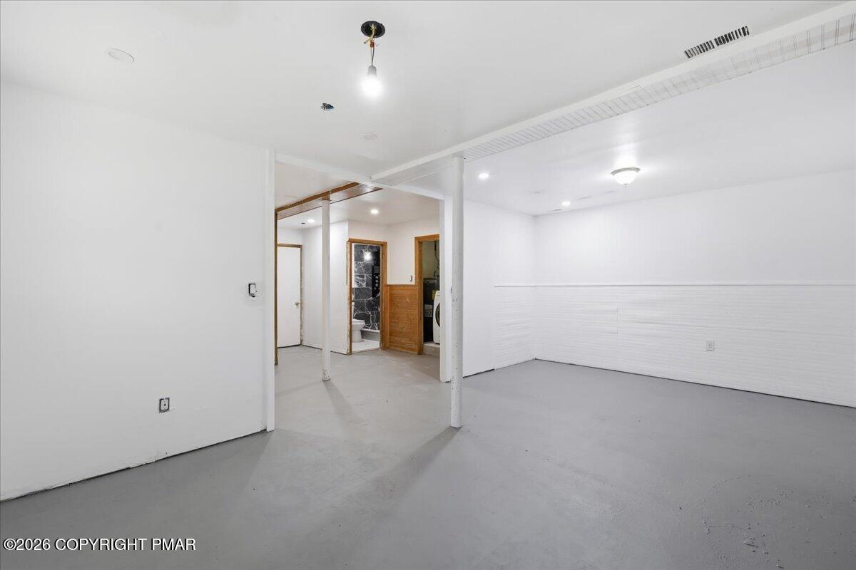 2838 Fairhaven Drive Property Photo 5
