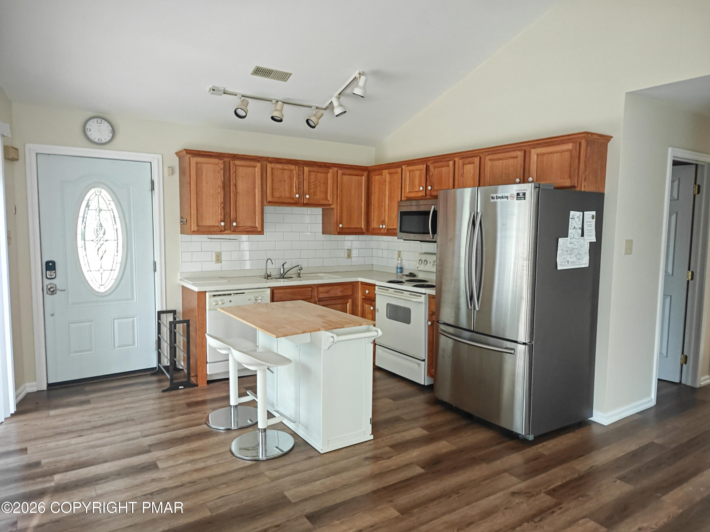 228 Mountain Road Property Photo 4