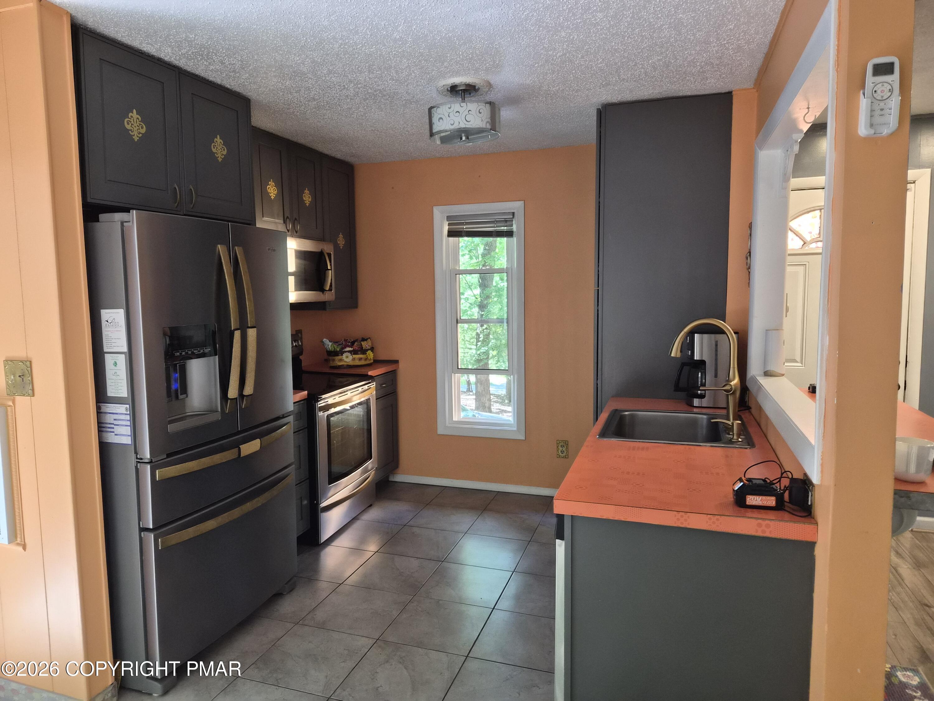 1111 Kensington Drive Property Photo 10