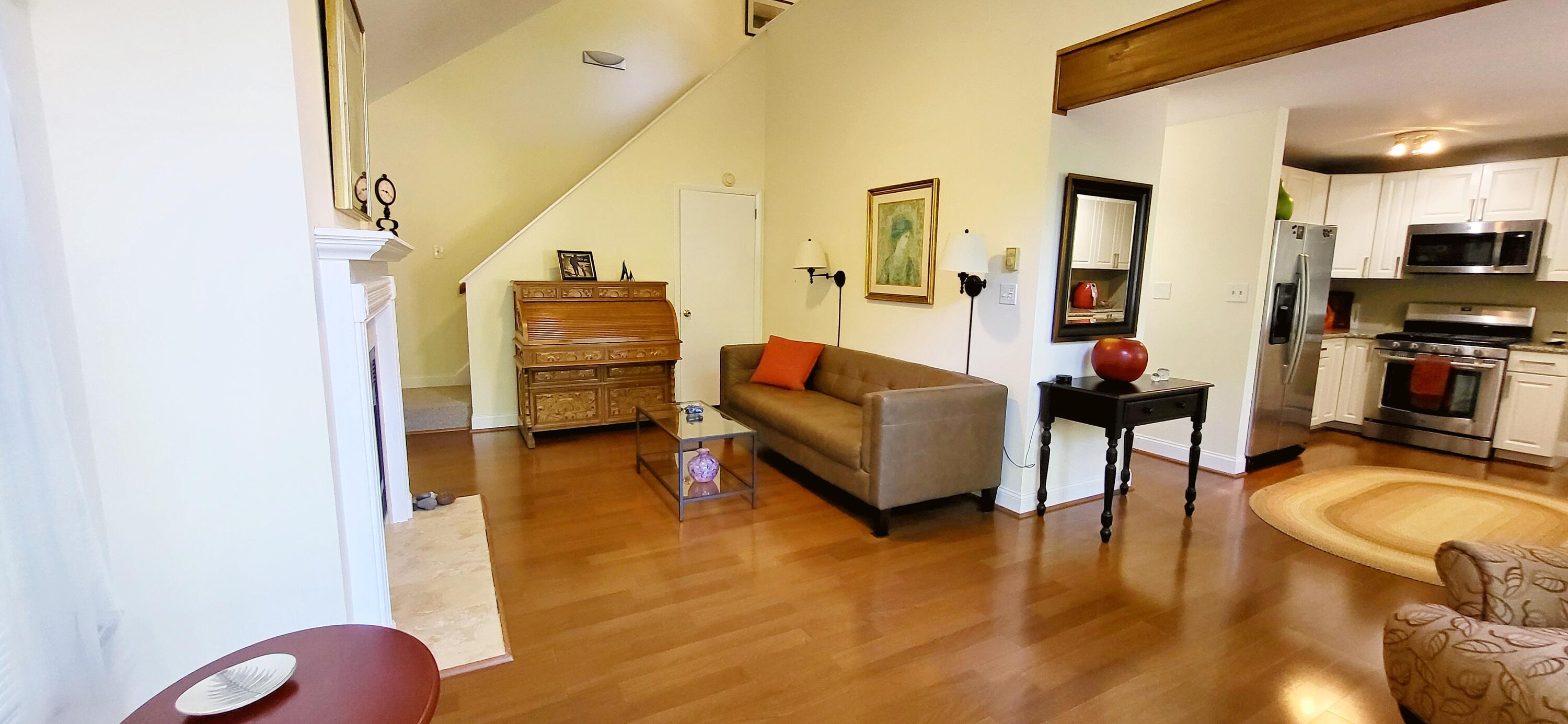 210 Dover Drive Property Photo 5