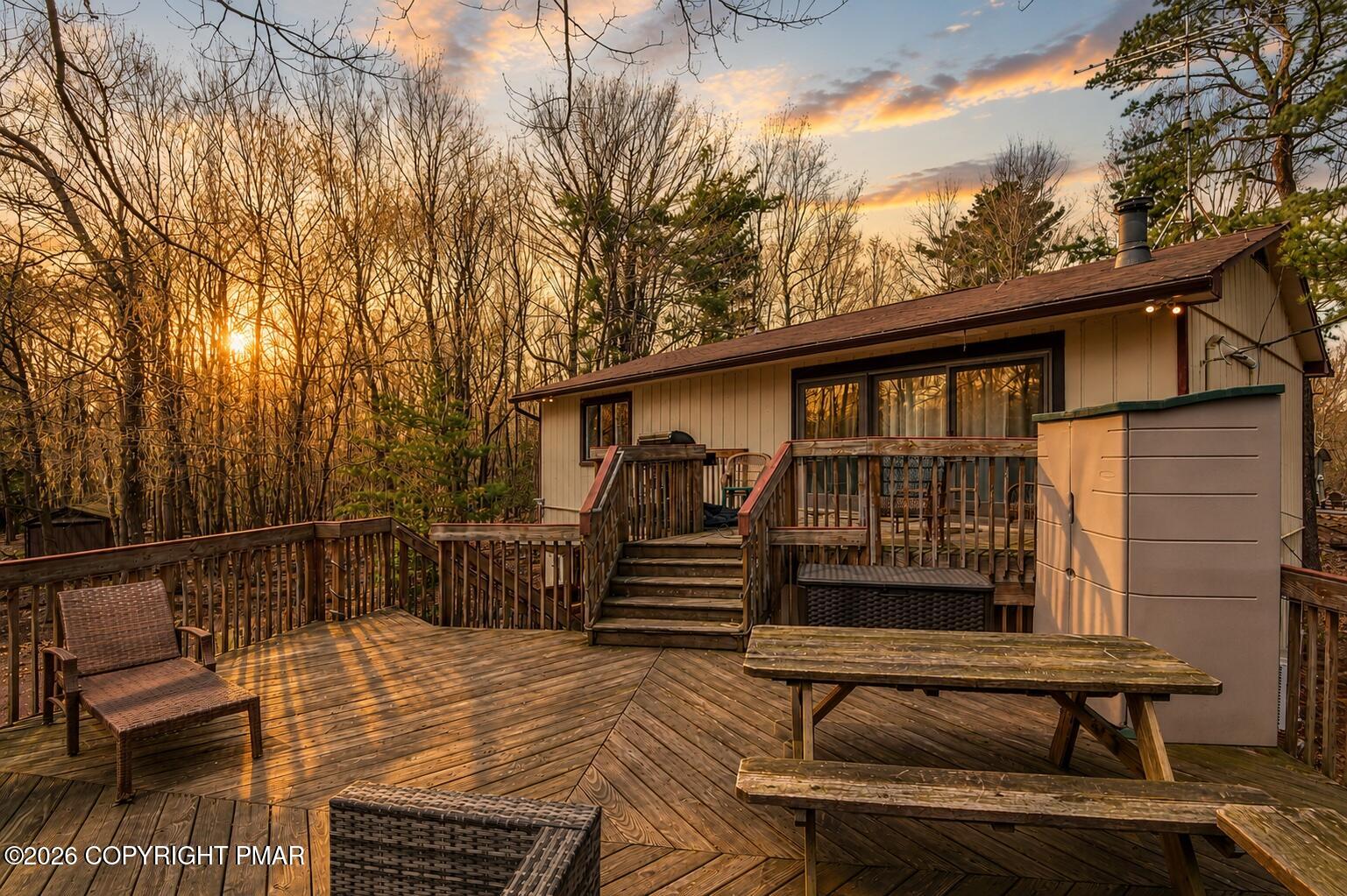 70 Pineknoll Drive Property Photo 1