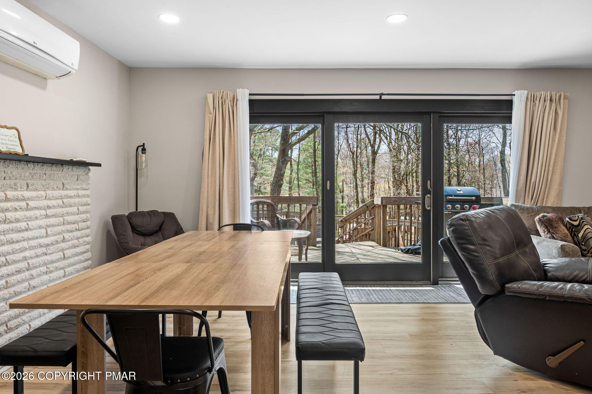 70 Pineknoll Drive Property Photo 11