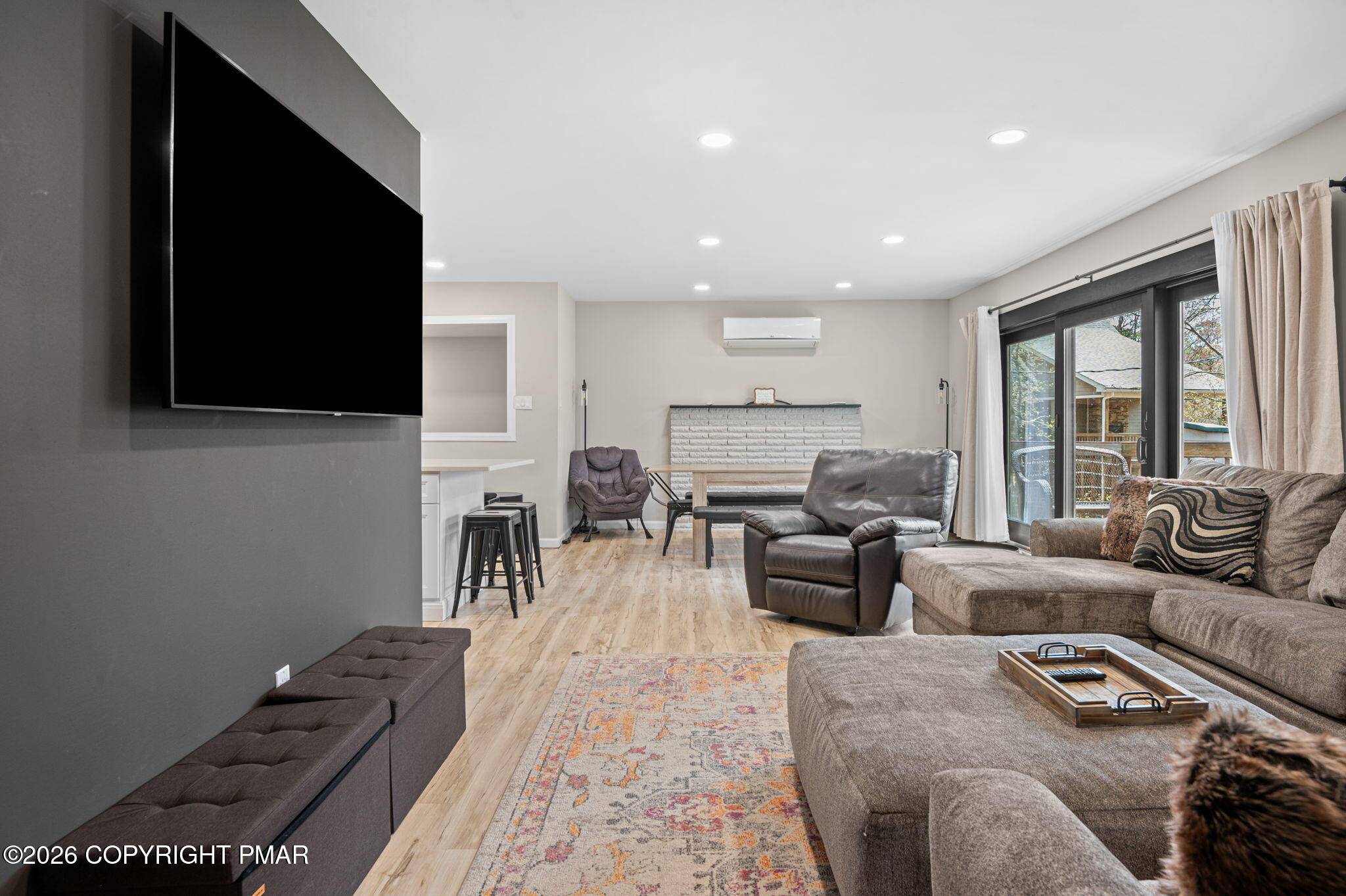 70 Pineknoll Drive Property Photo 14
