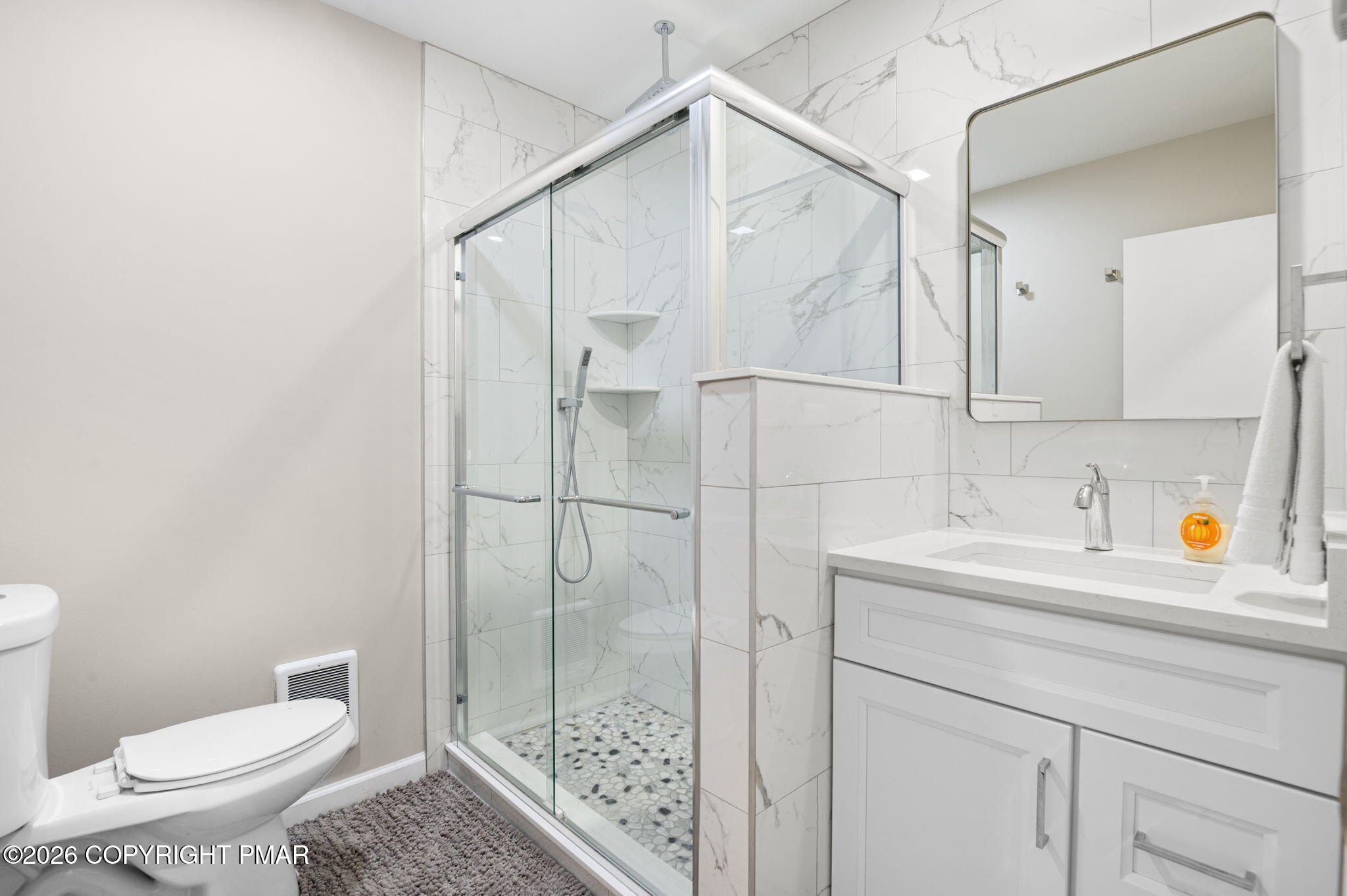 70 Pineknoll Drive Property Photo 32