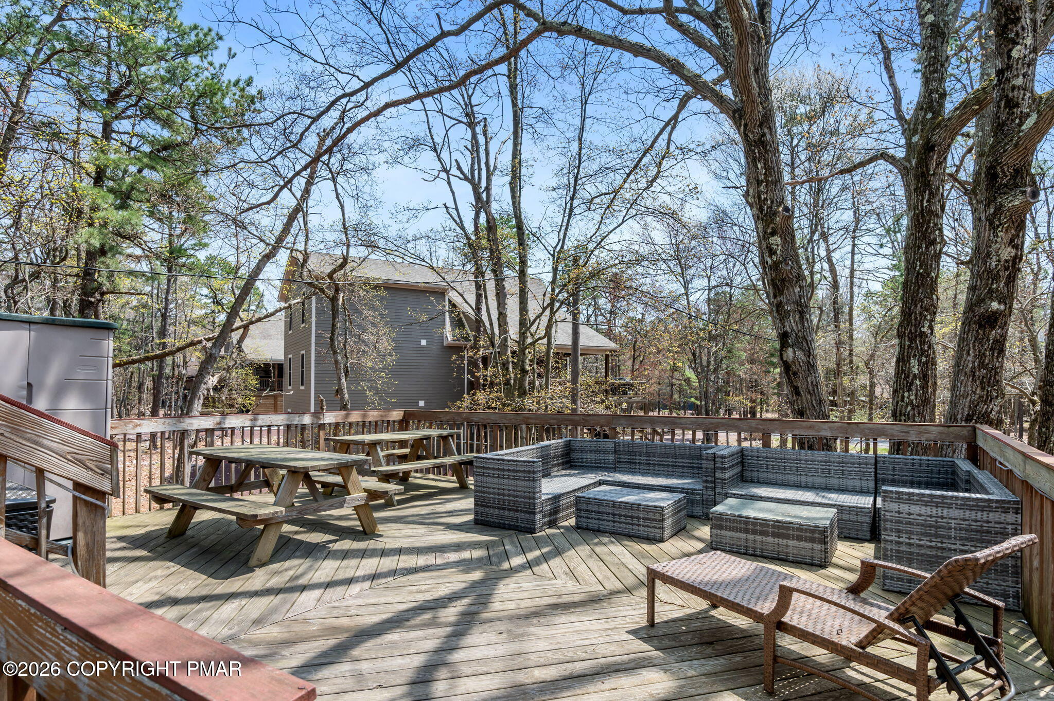 70 Pineknoll Drive Property Photo 42