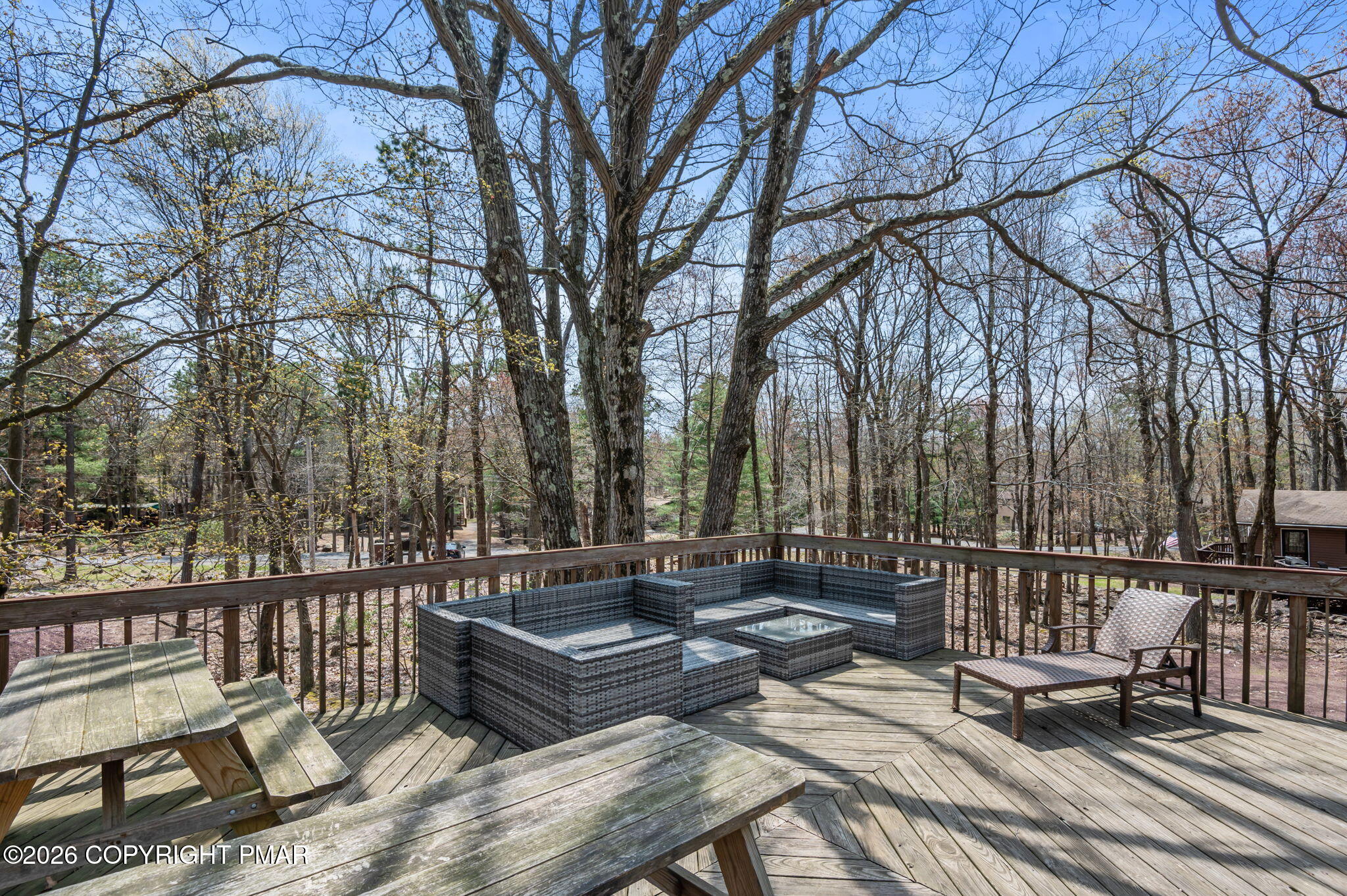 70 Pineknoll Drive Property Photo 43