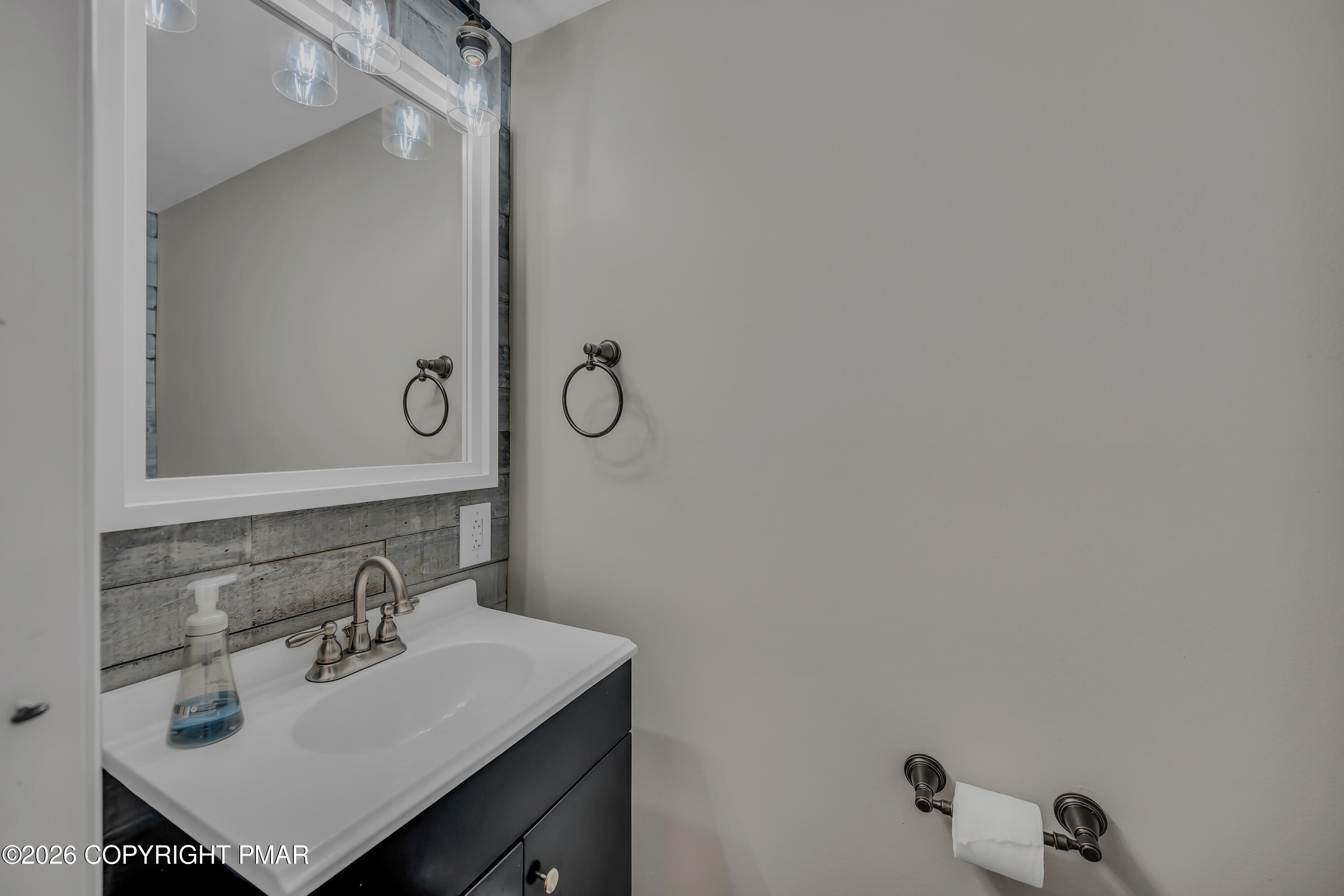 128 Moshannon Court Property Photo 34