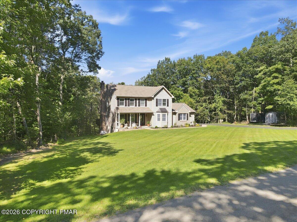227 Evergreen Court Property Photo 4