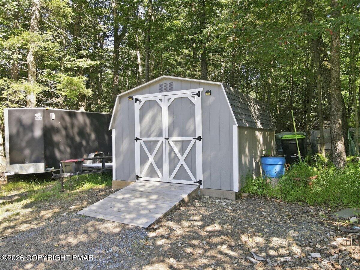 227 Evergreen Court Property Photo 105