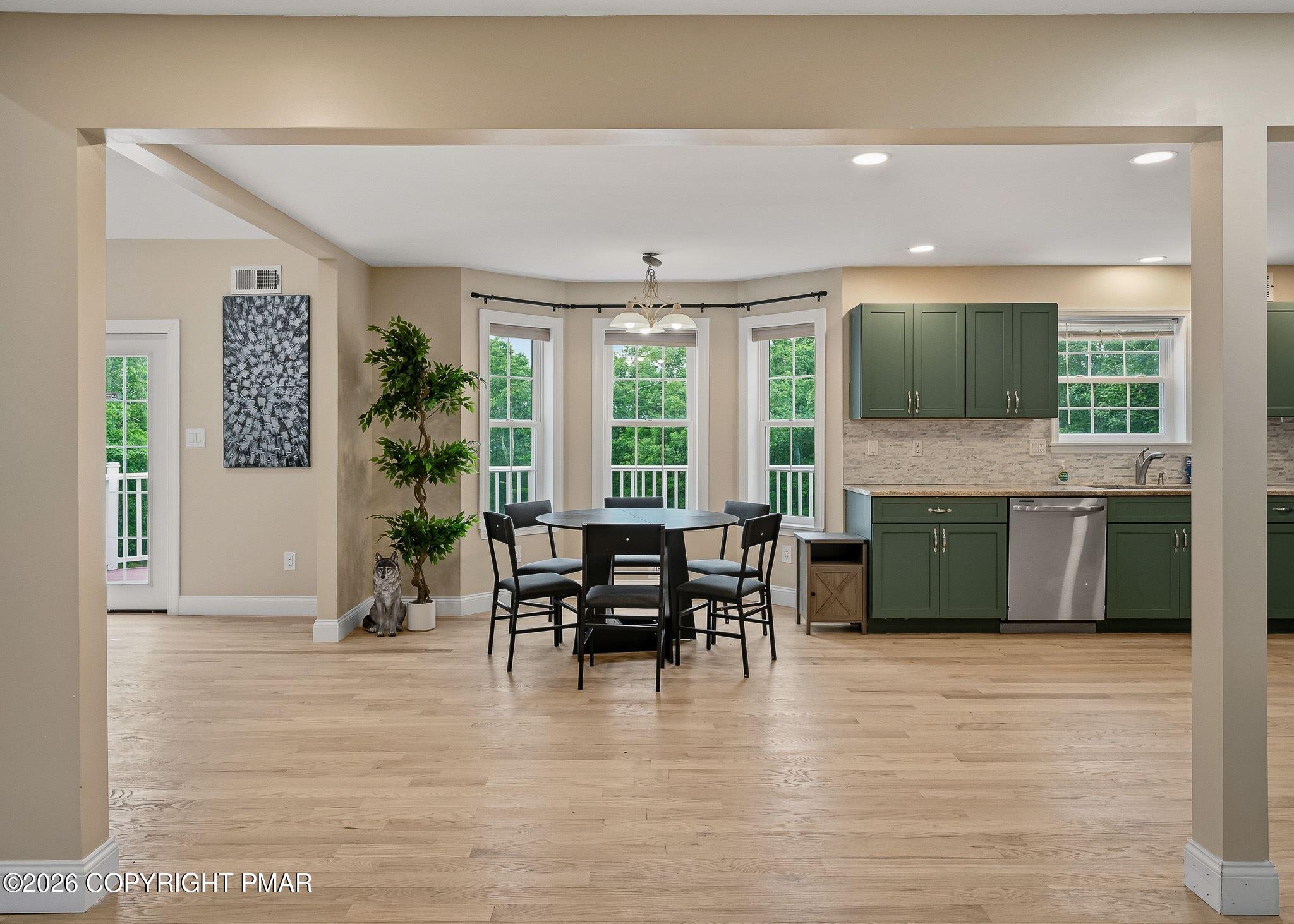 9 Winding Way Property Photo 8