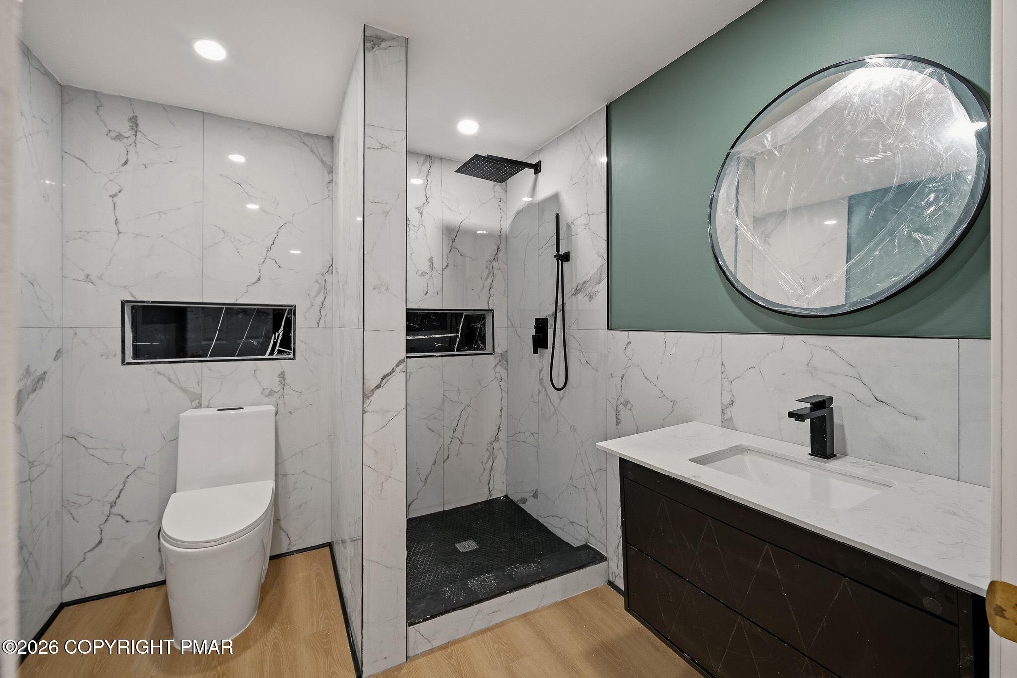 9 Winding Way Property Photo 27
