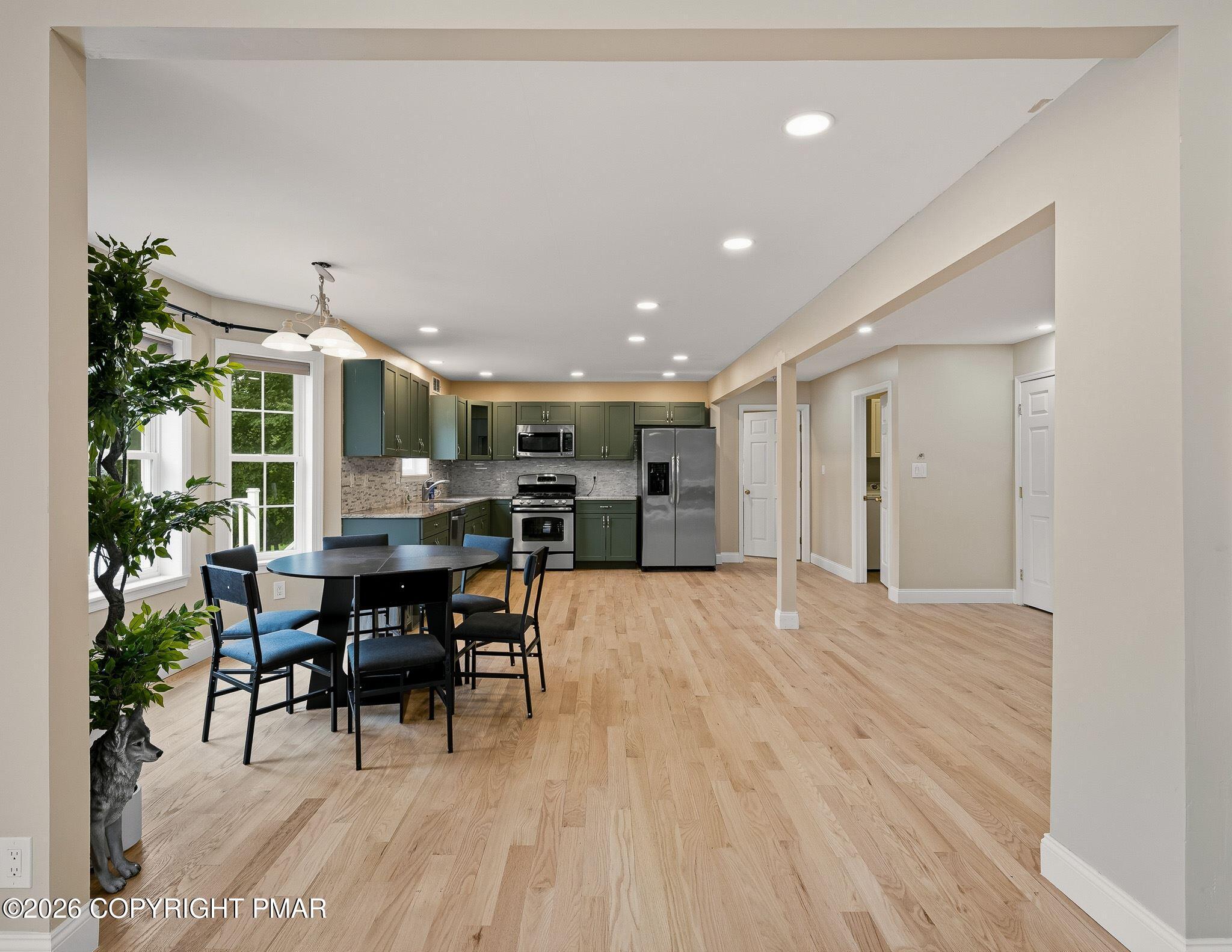 9 Winding Way Property Photo 39