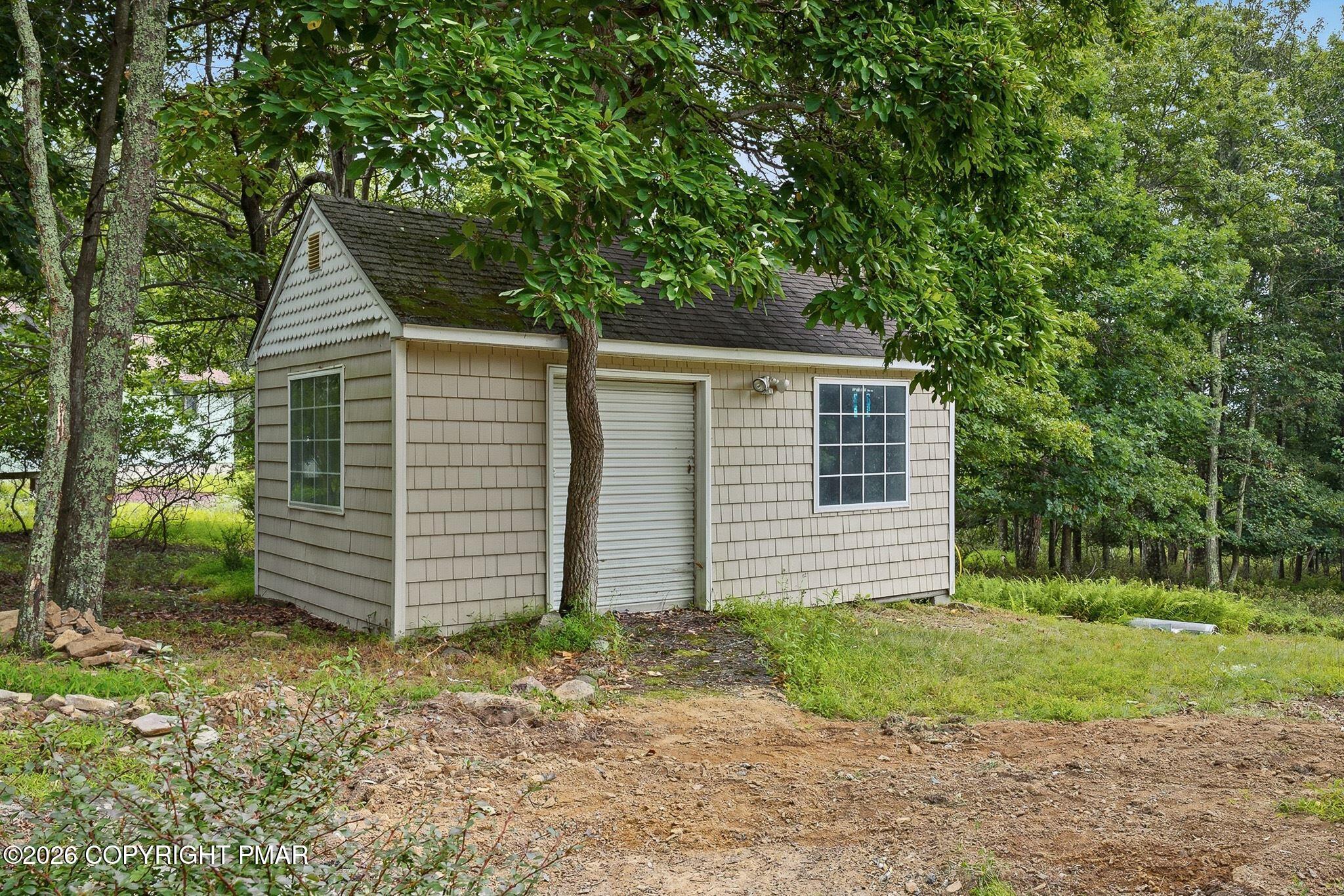 9 Winding Way Property Photo 50