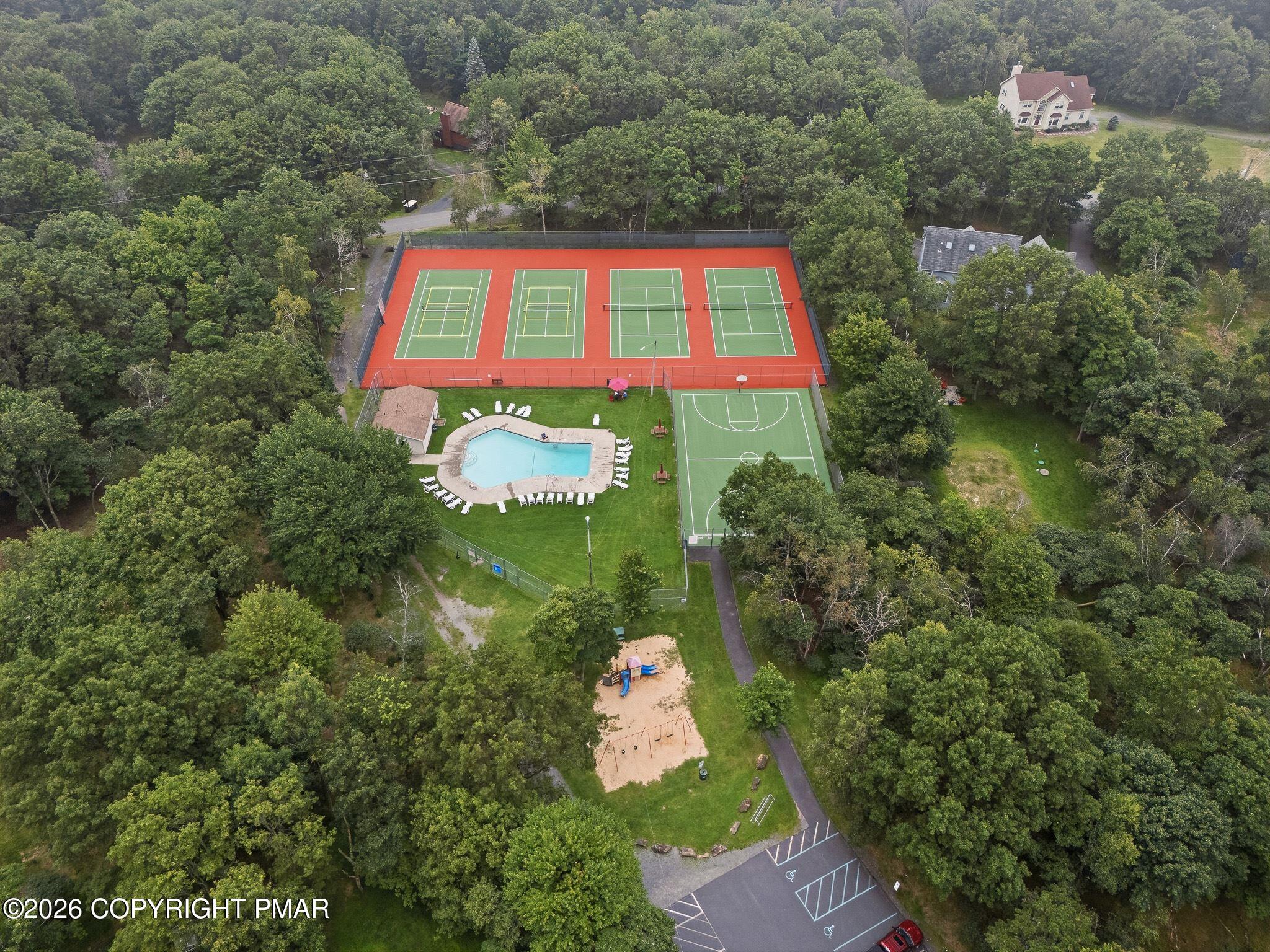 9 Winding Way Property Photo 62