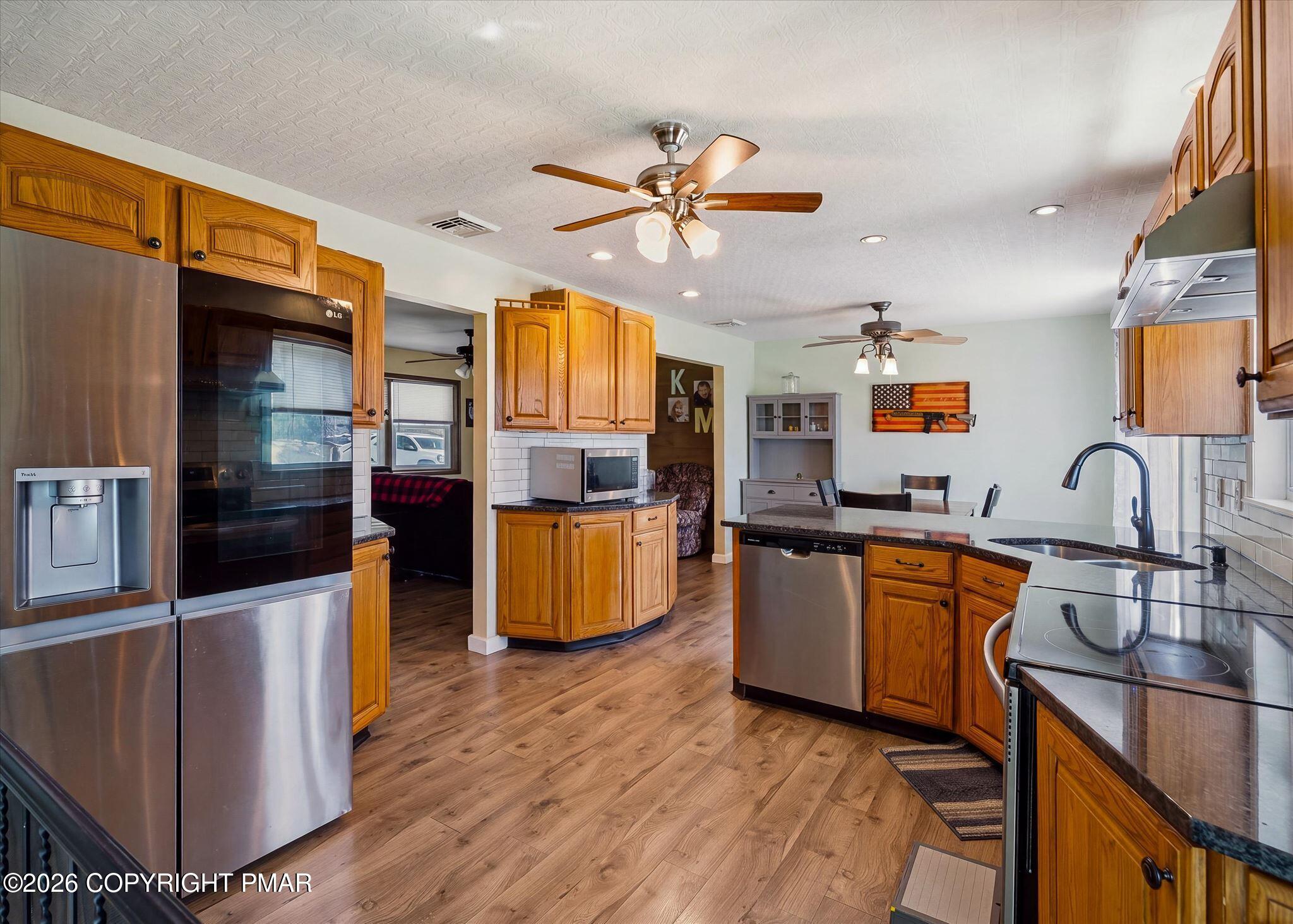 413 Stony Brook Drive Property Photo 3