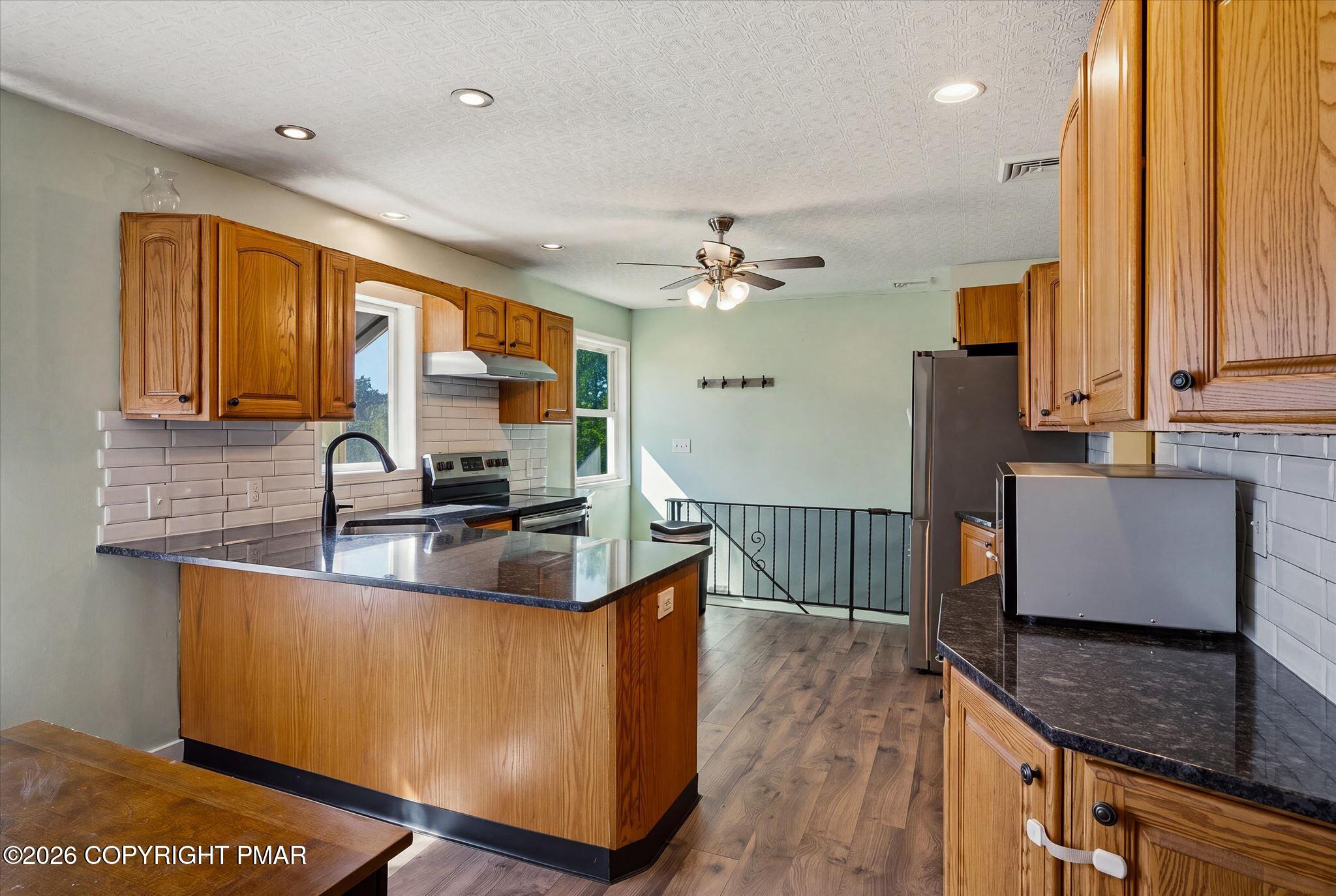 413 Stony Brook Drive Property Photo 12