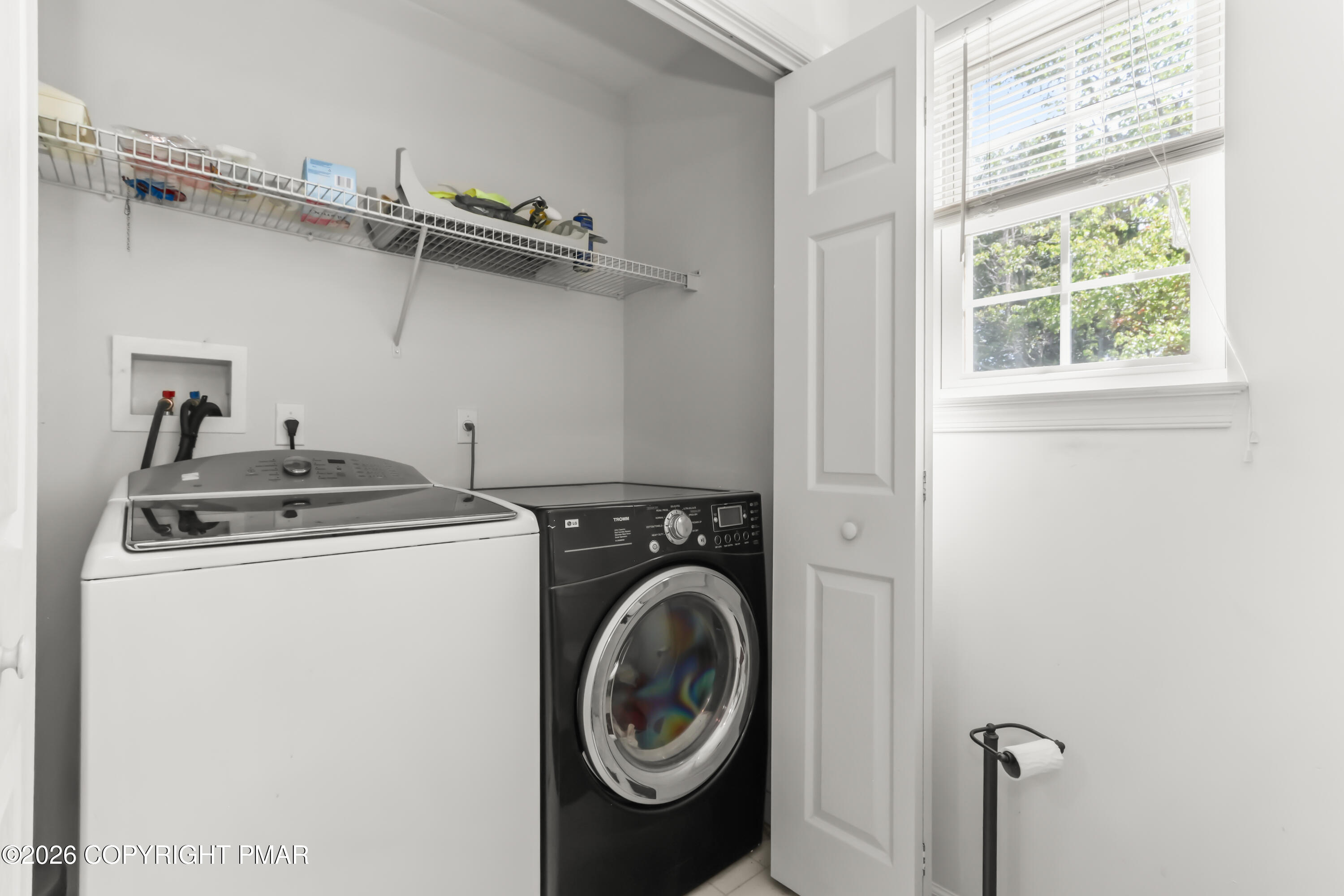 2742 Long Pond Road Property Photo 16