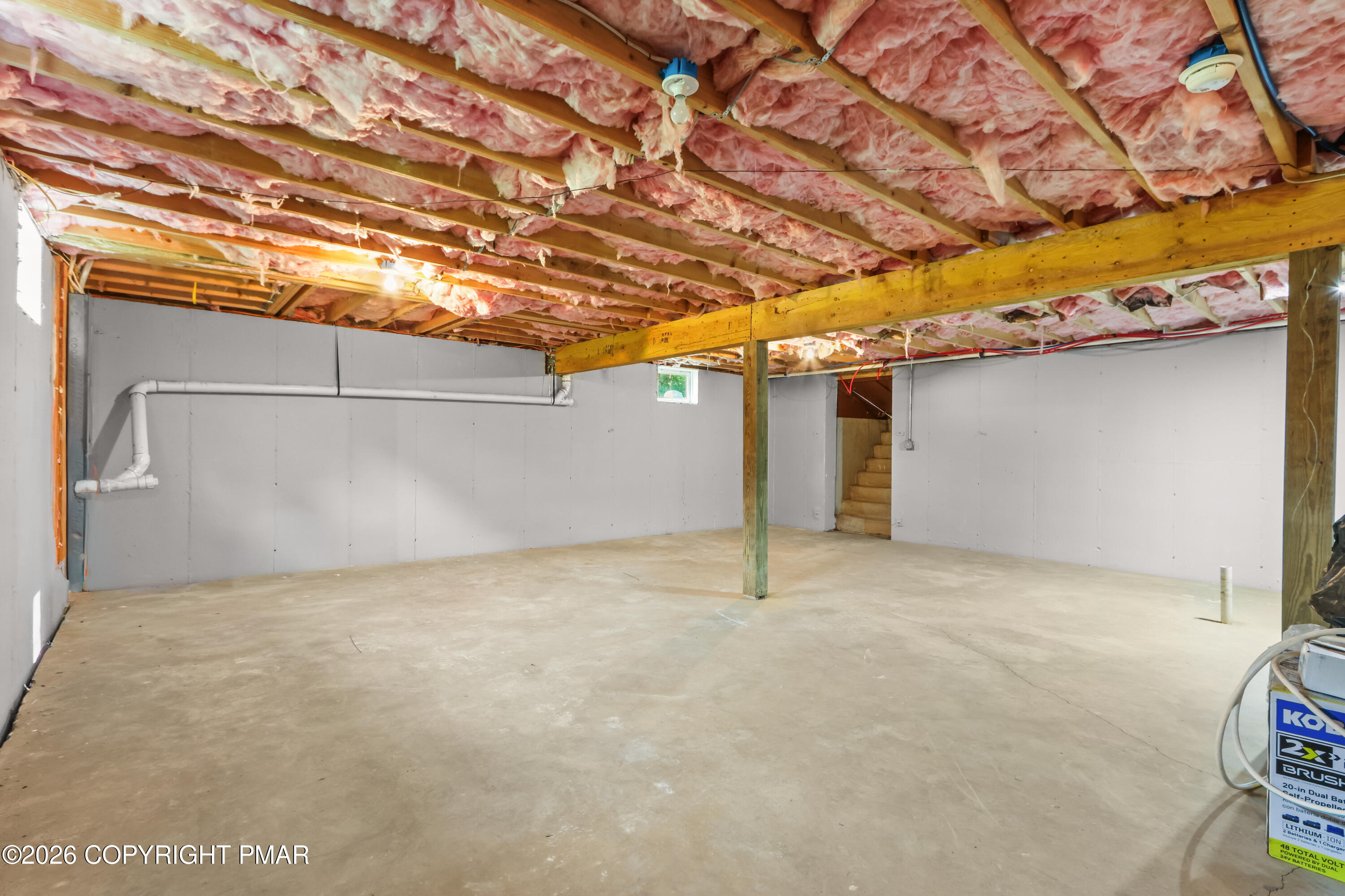 2742 Long Pond Road Property Photo 33