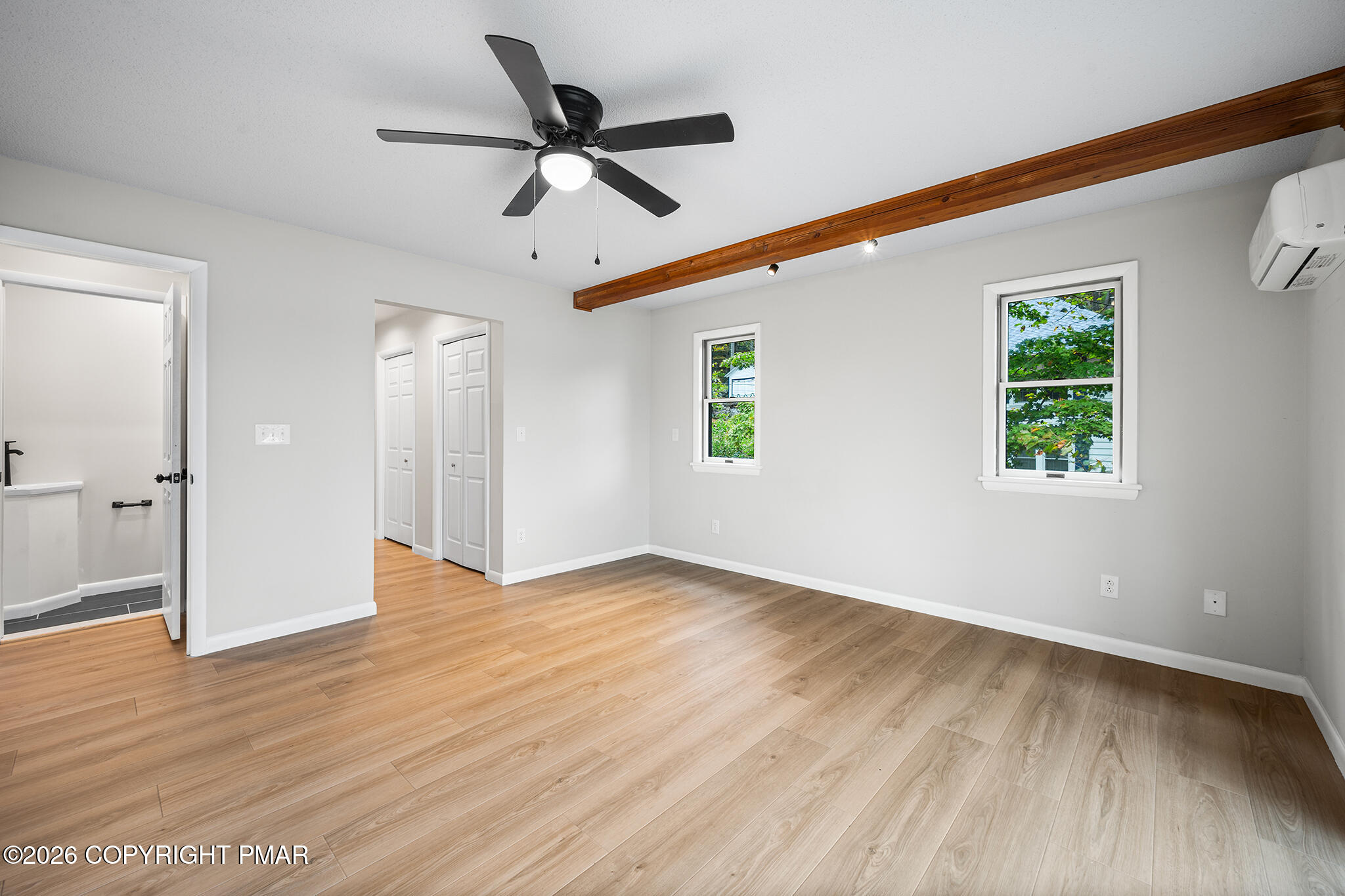 111 E Island Lane Property Photo 23