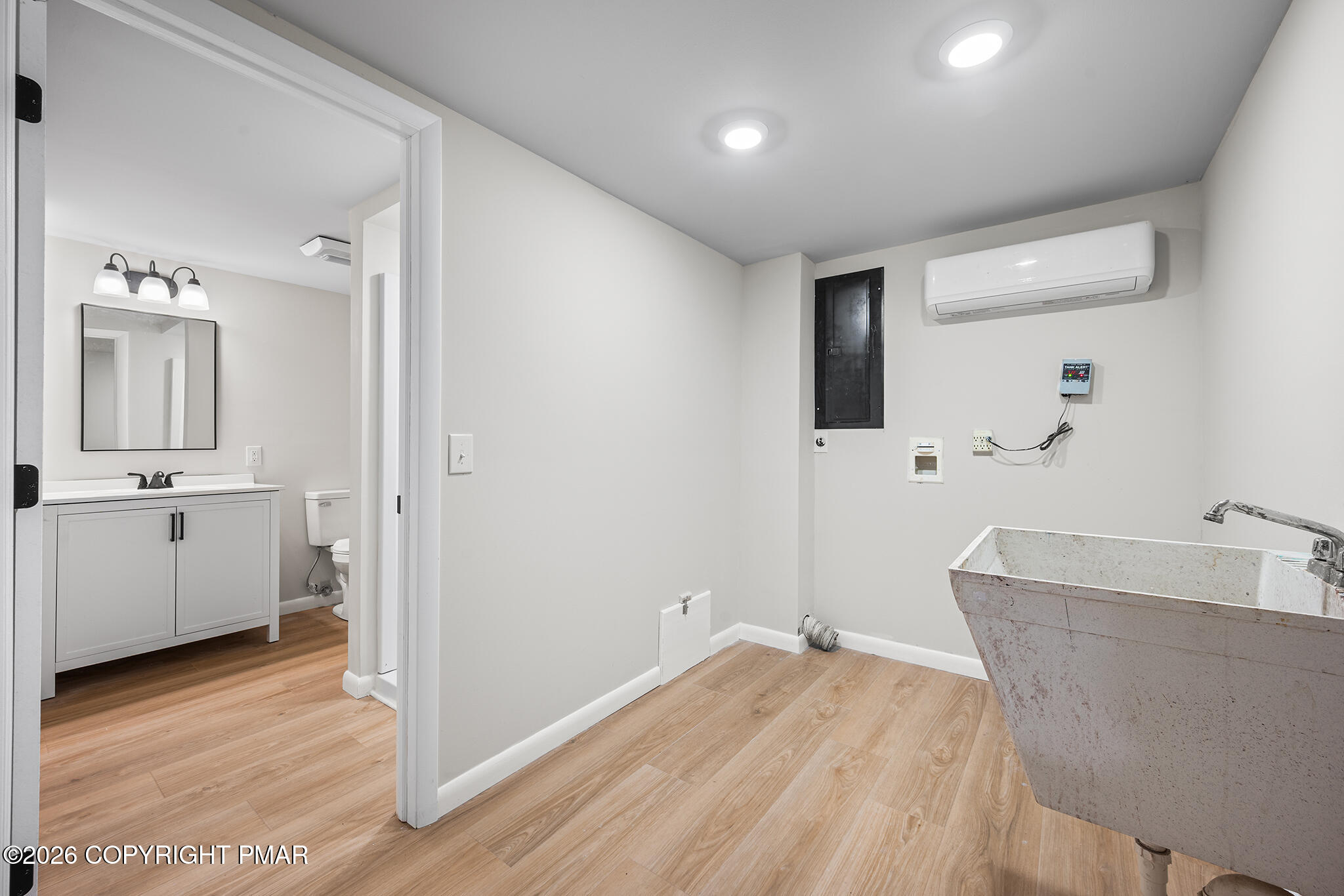 111 E Island Lane Property Photo 37