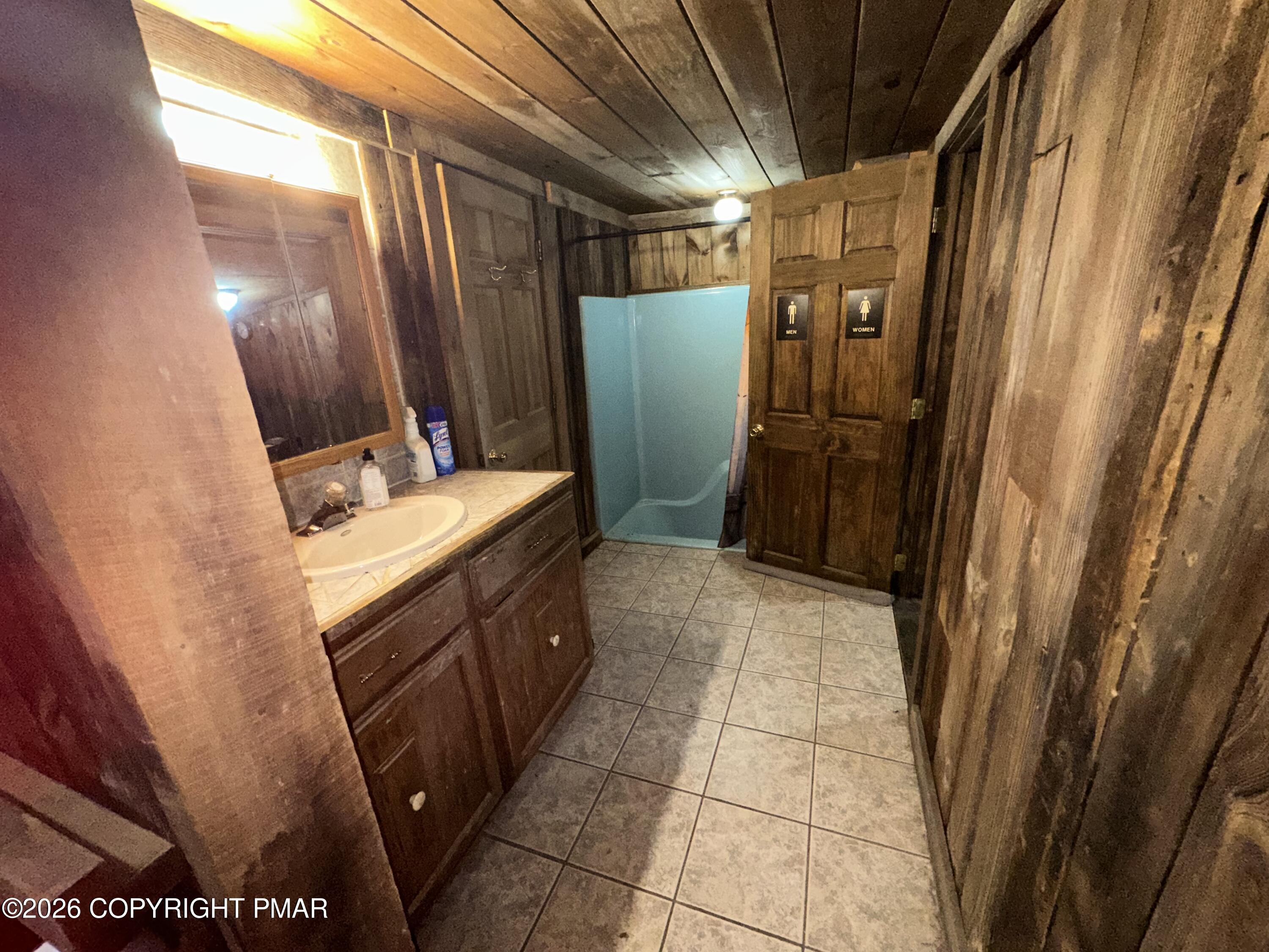 1122 Zephyr Road Property Photo 14