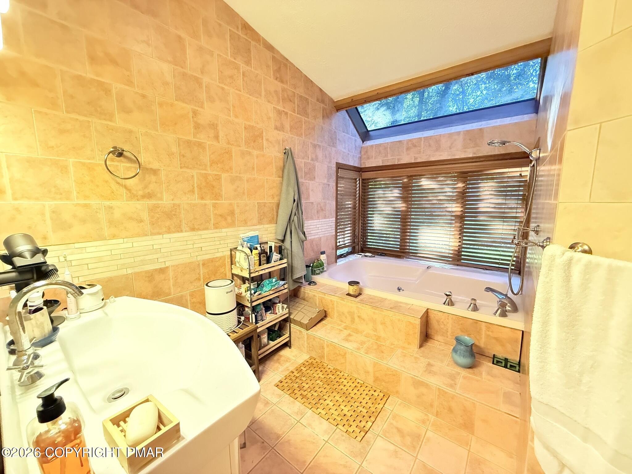 2120 Apley Drive Property Photo 32