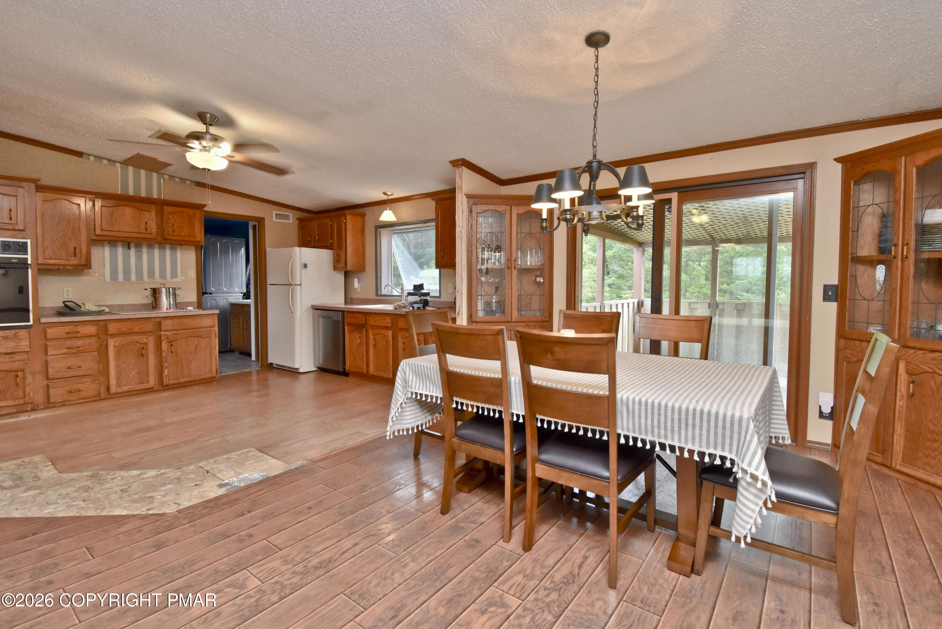 316 Poplar Valley Road W Property Photo 6