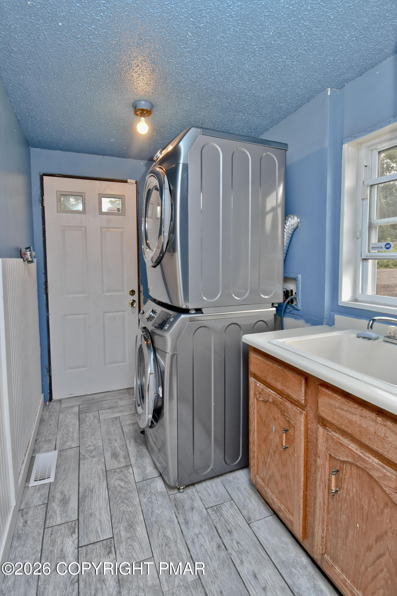 316 Poplar Valley Road W Property Photo 12