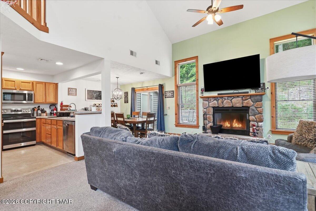 2231 Camelback Drive Property Photo 8
