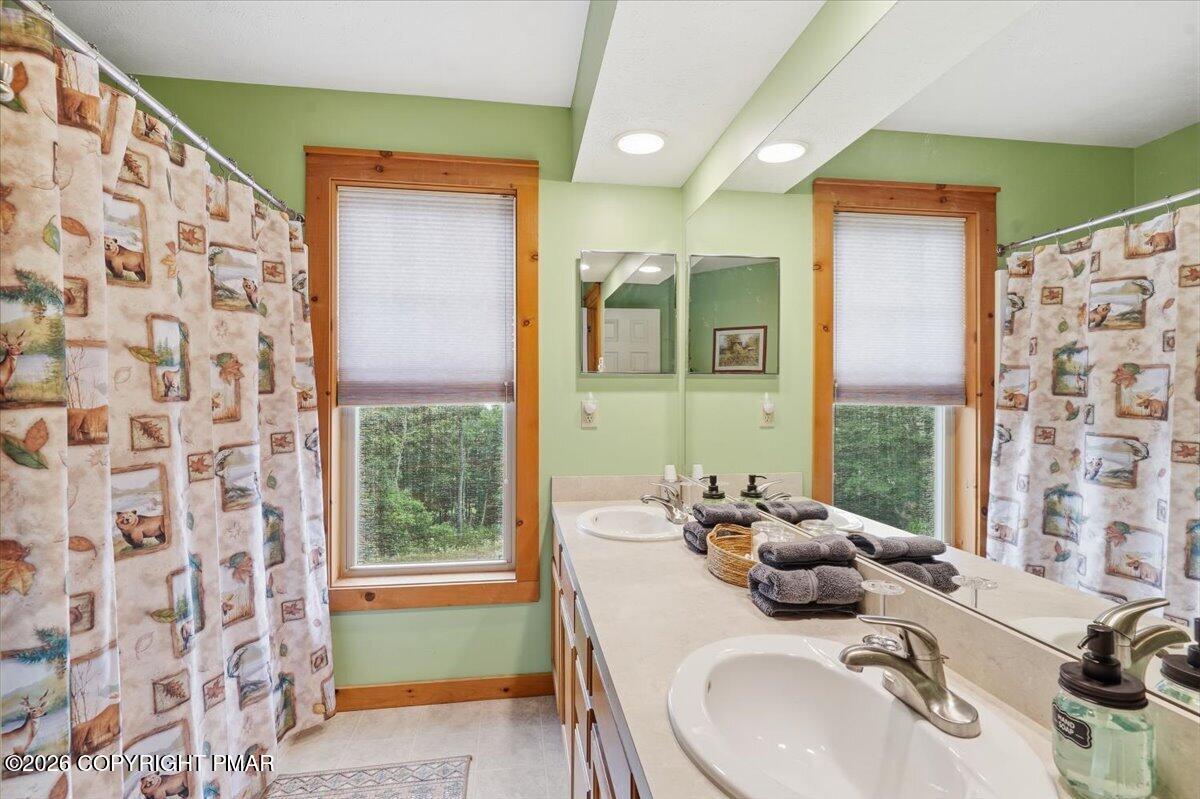 2231 Camelback Drive Property Photo 32