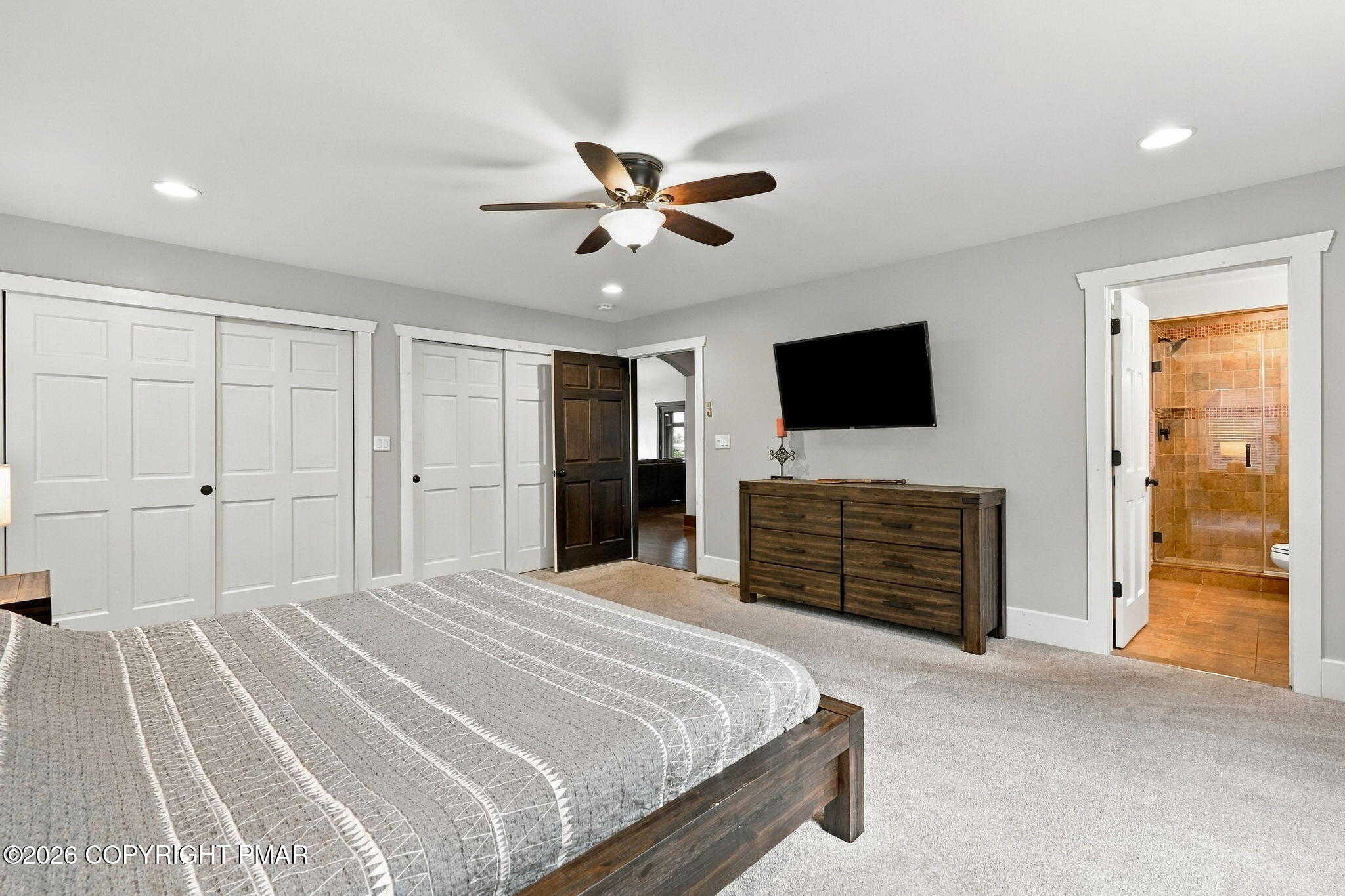 84 Longfellow Circle Property Photo 7