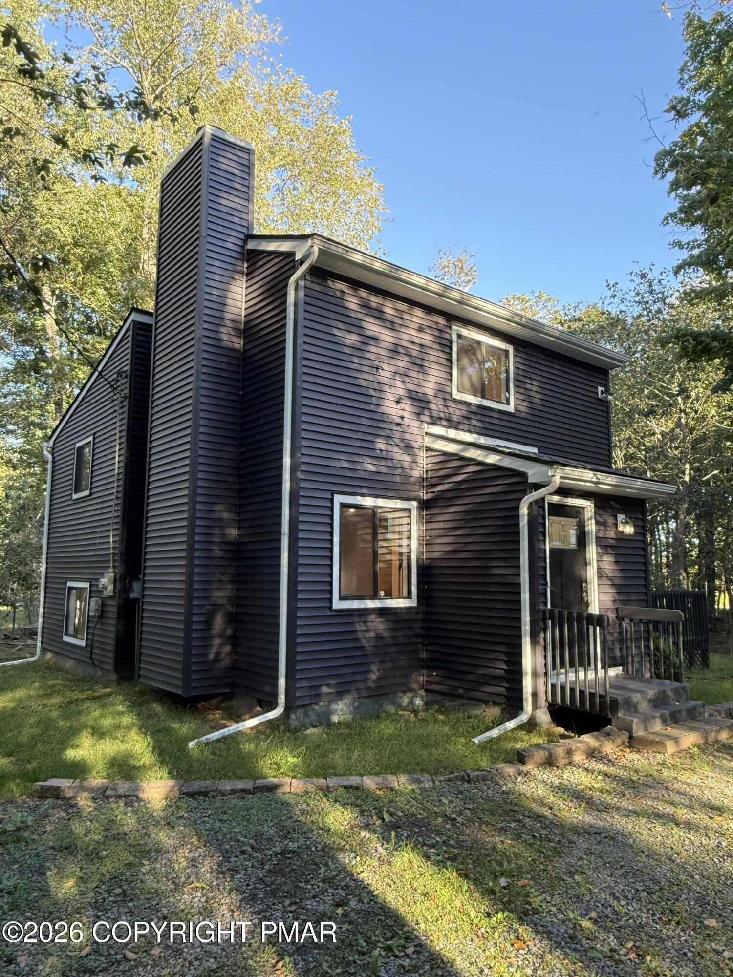 2914 Fairhaven Drive Property Photo 4