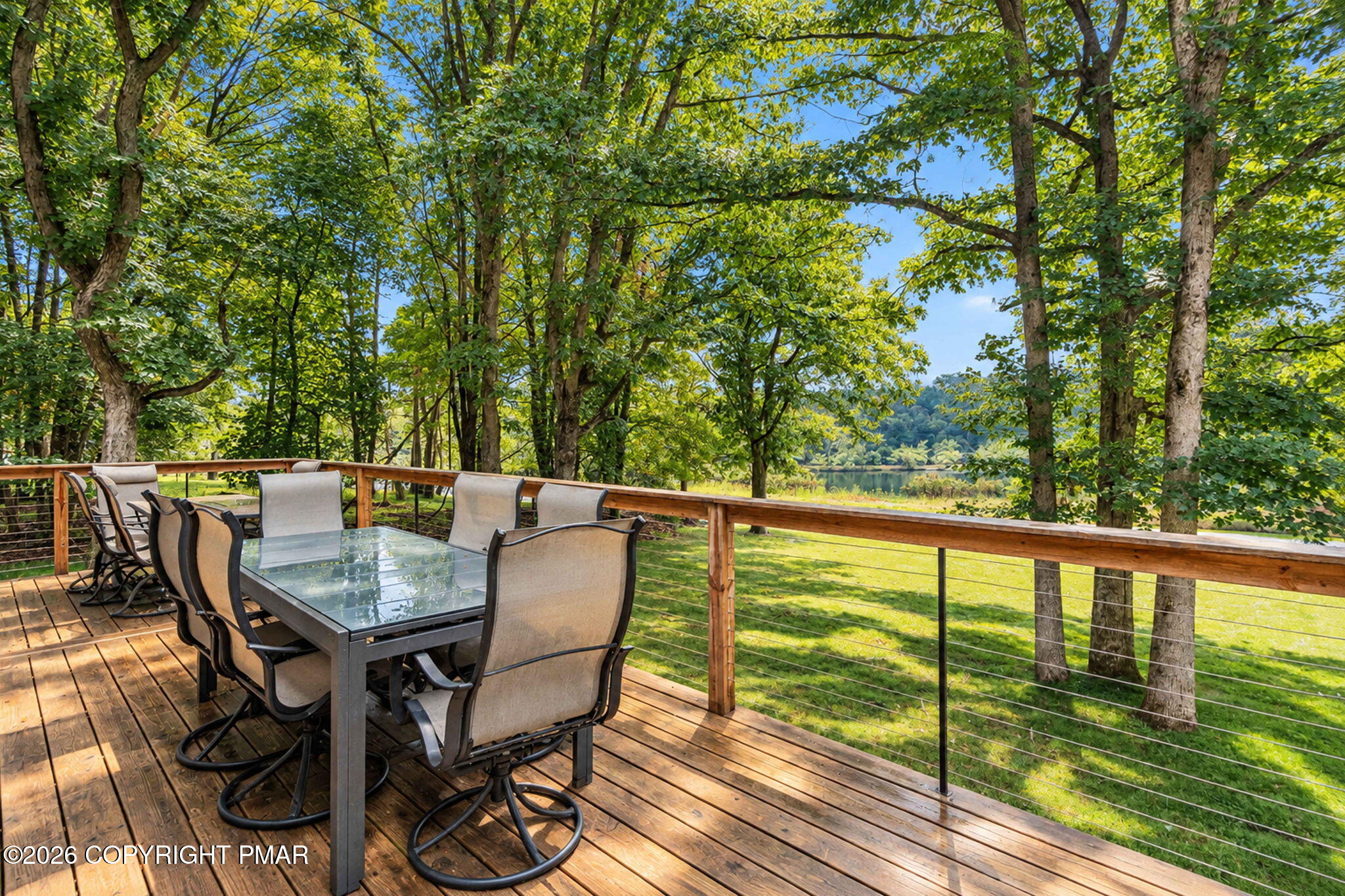 281 N Shore Drive Property Photo 6