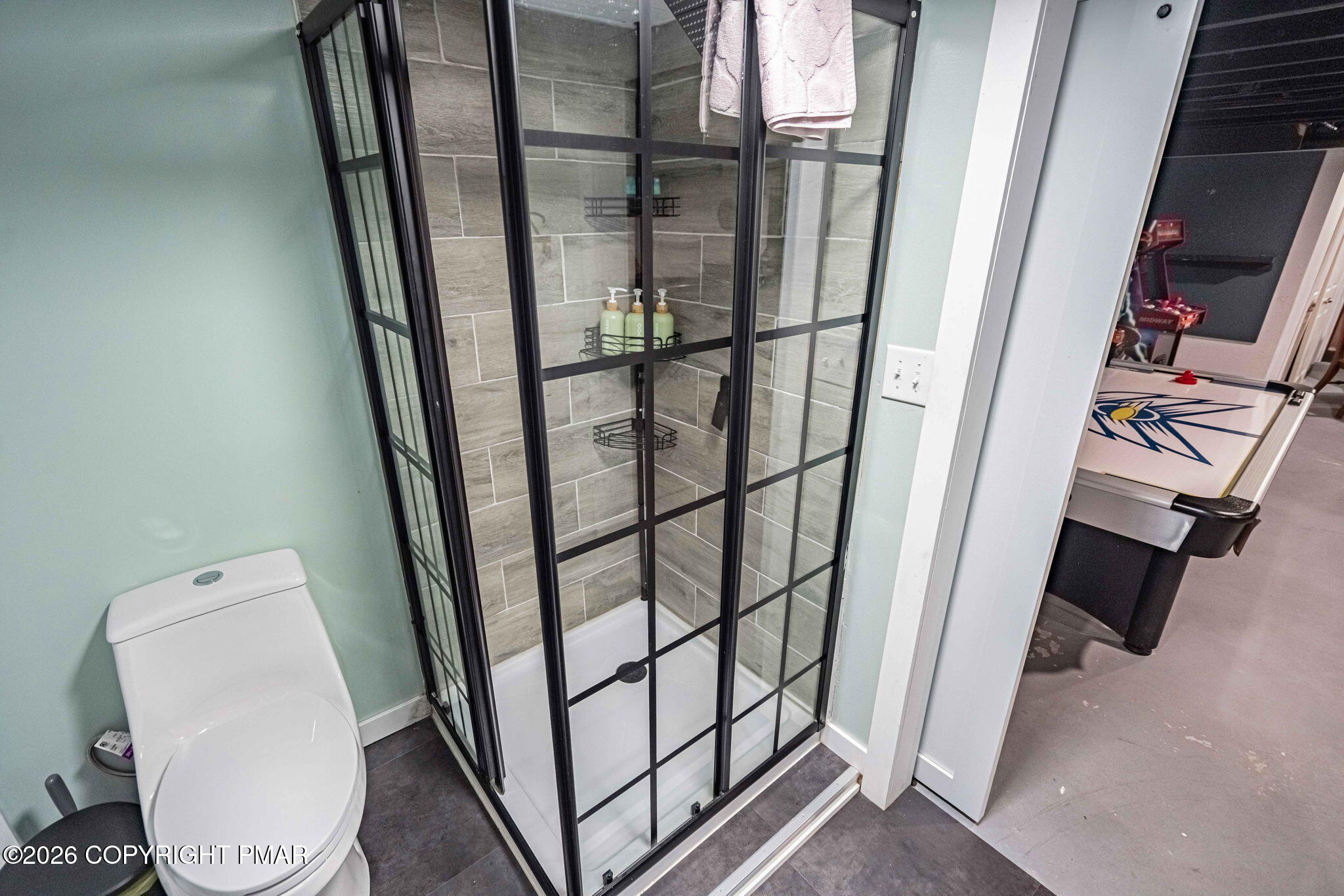 281 N Shore Drive Property Photo 44