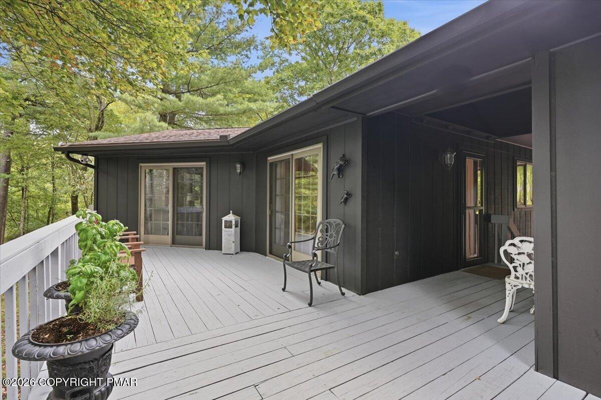 33 Estates Drive Property Photo 2