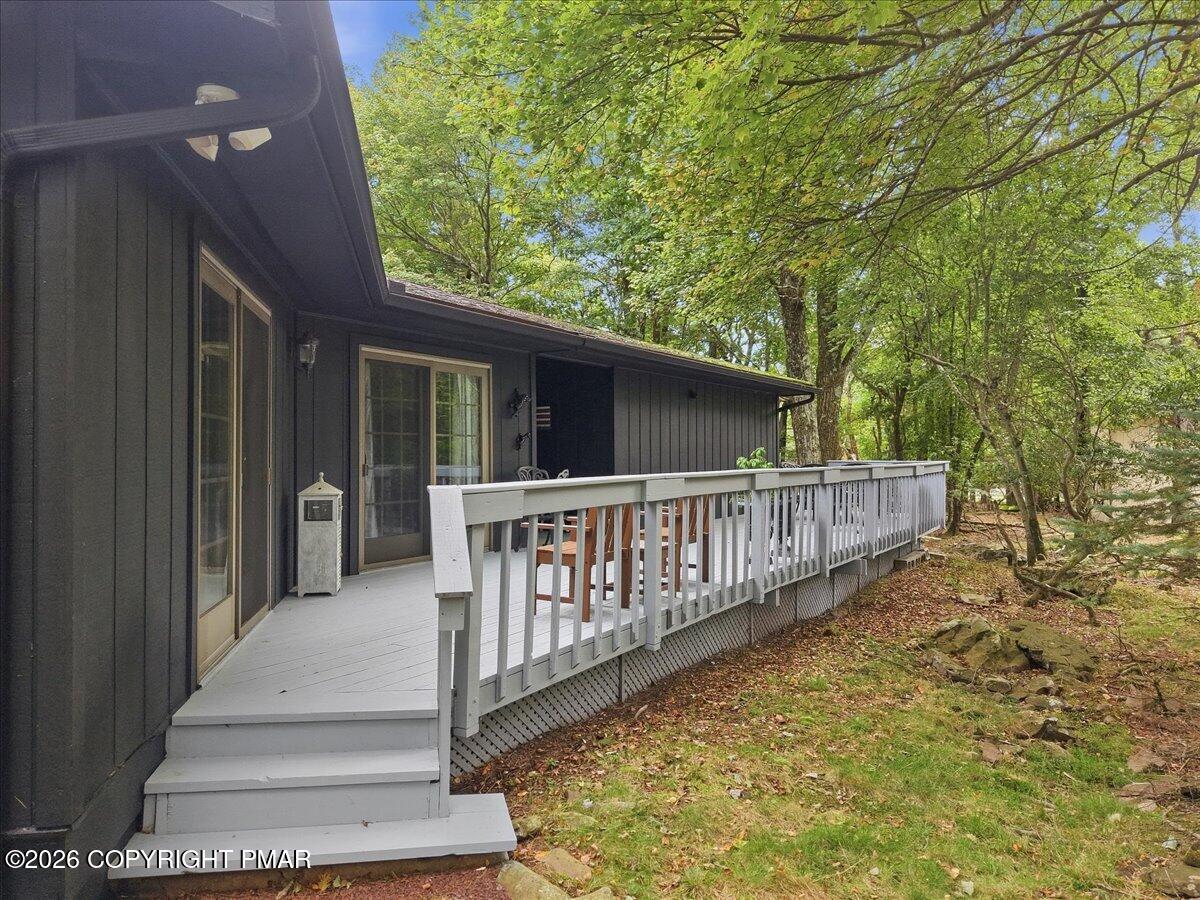 33 Estates Drive Property Photo 3