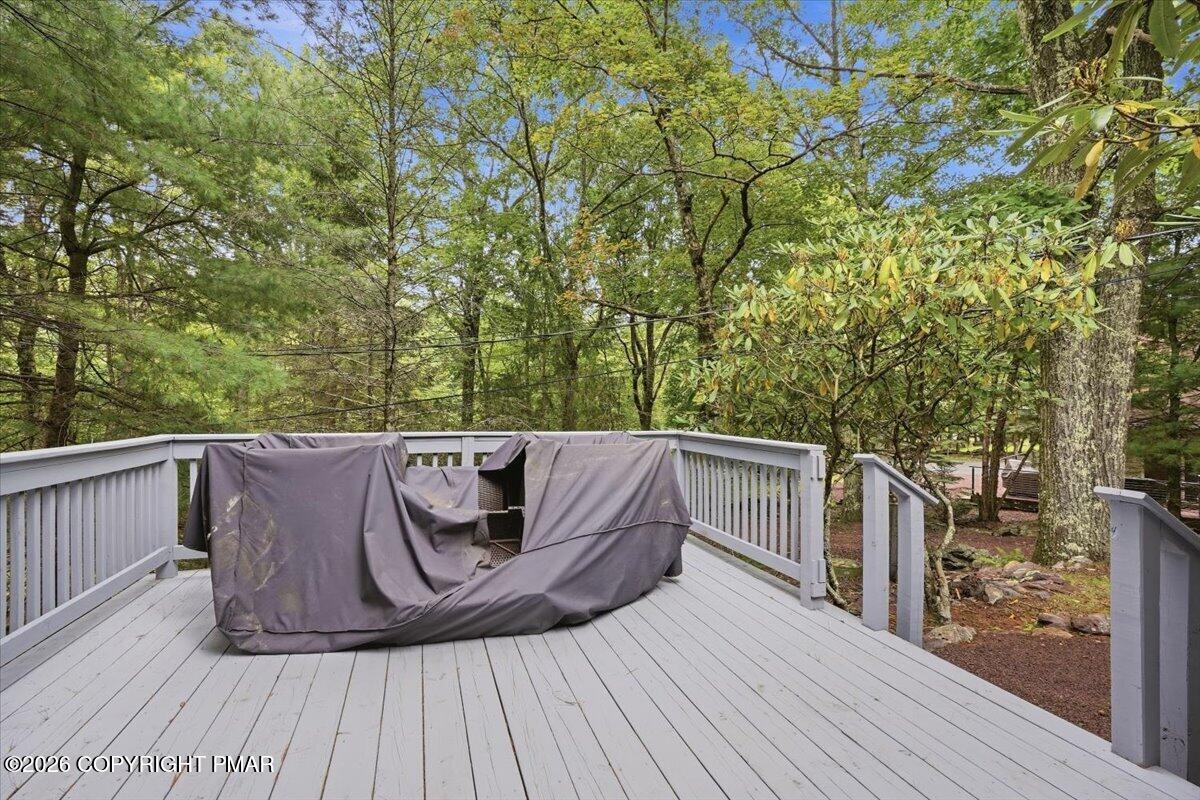 33 Estates Drive Property Photo 40