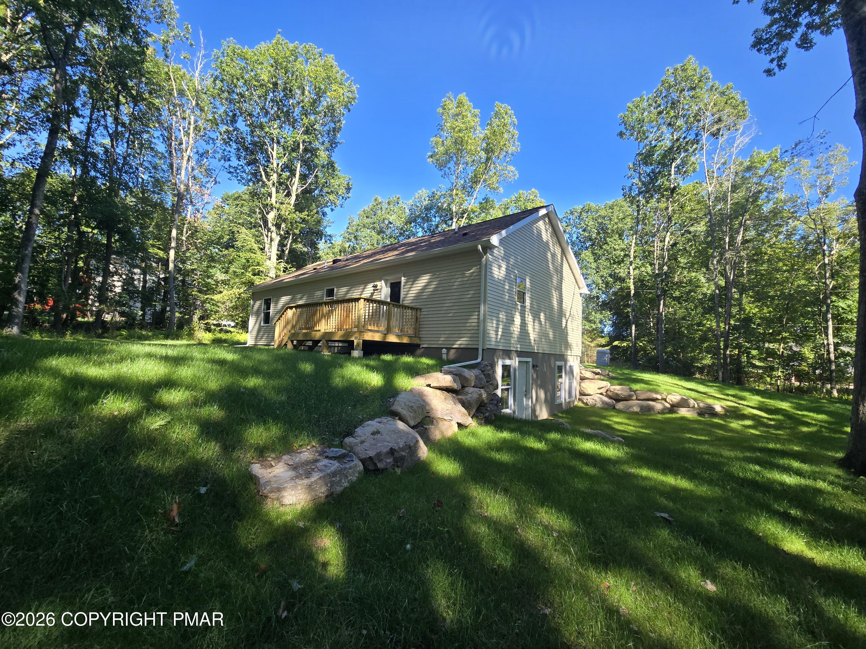 207 Cathleen Drive Property Photo 2